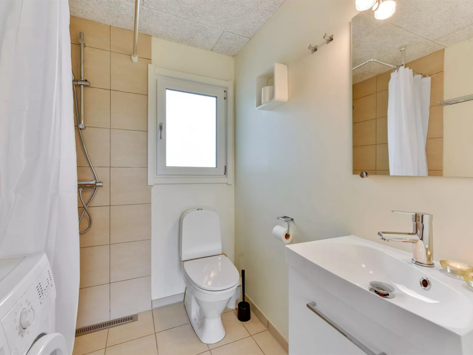 "Trineke" -  from the sea-Inside