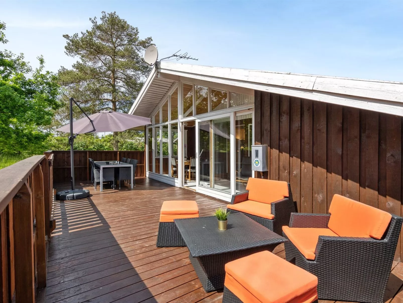 "Soraya" - 700m to the fjord-Outside