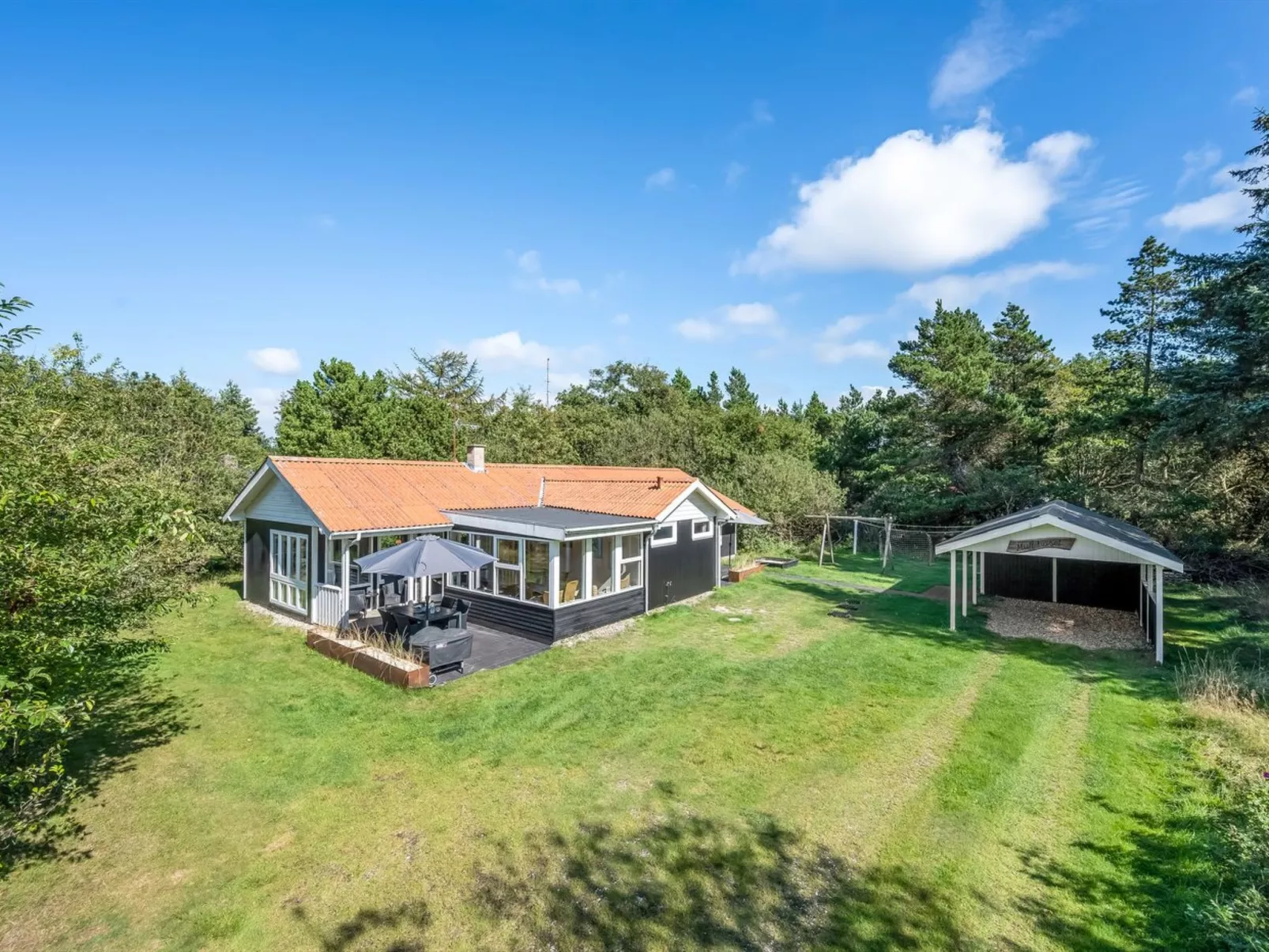 "Yall" - 1km from the sea-Outside