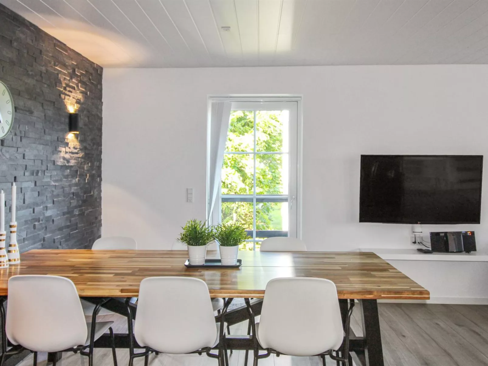 "Rask" - 3km from the sea-Inside