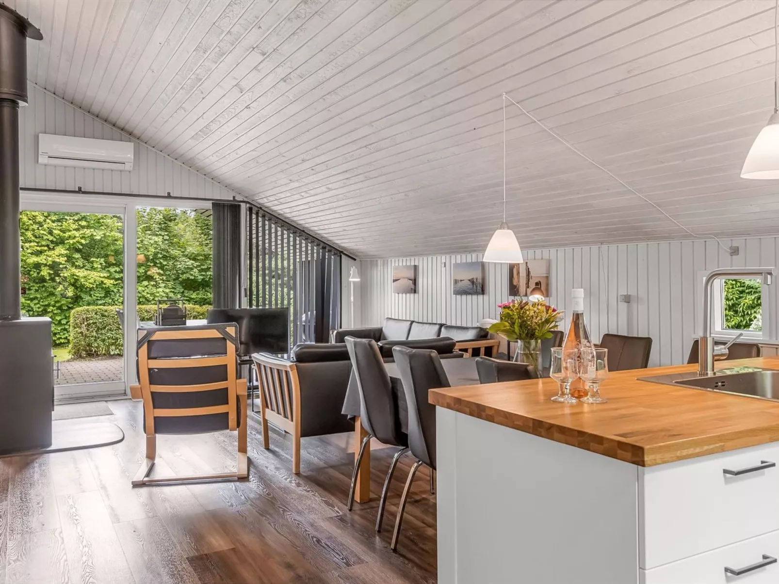 "Corinna" - 28km from the sea-Drinnen