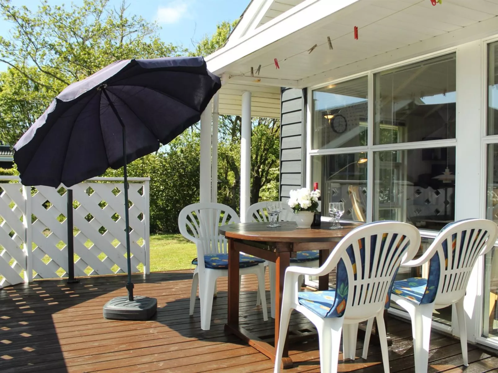 "Yara" - 1km to the fjord-Outside