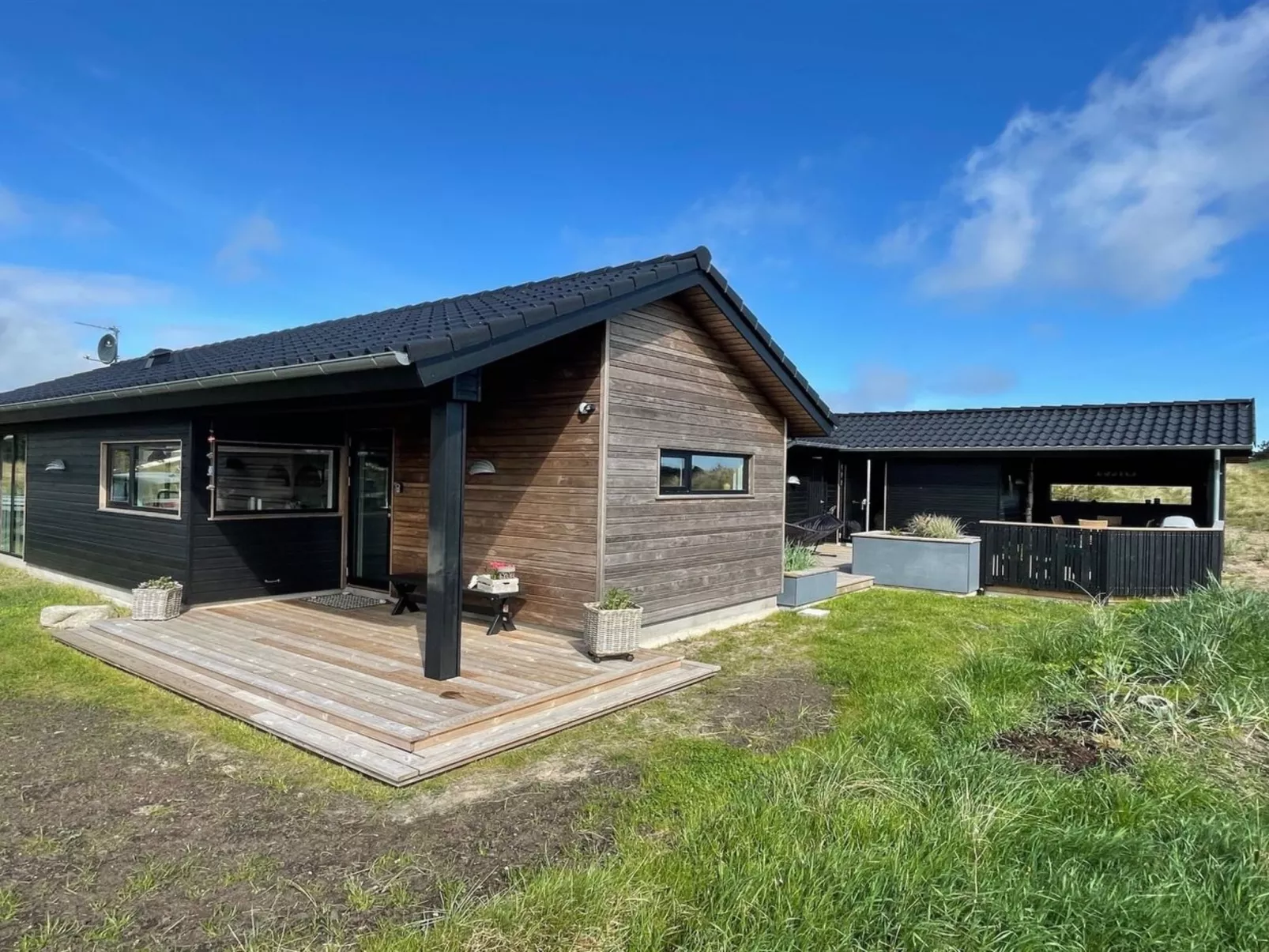 "Hinda" - 1.2km from the sea-Outside