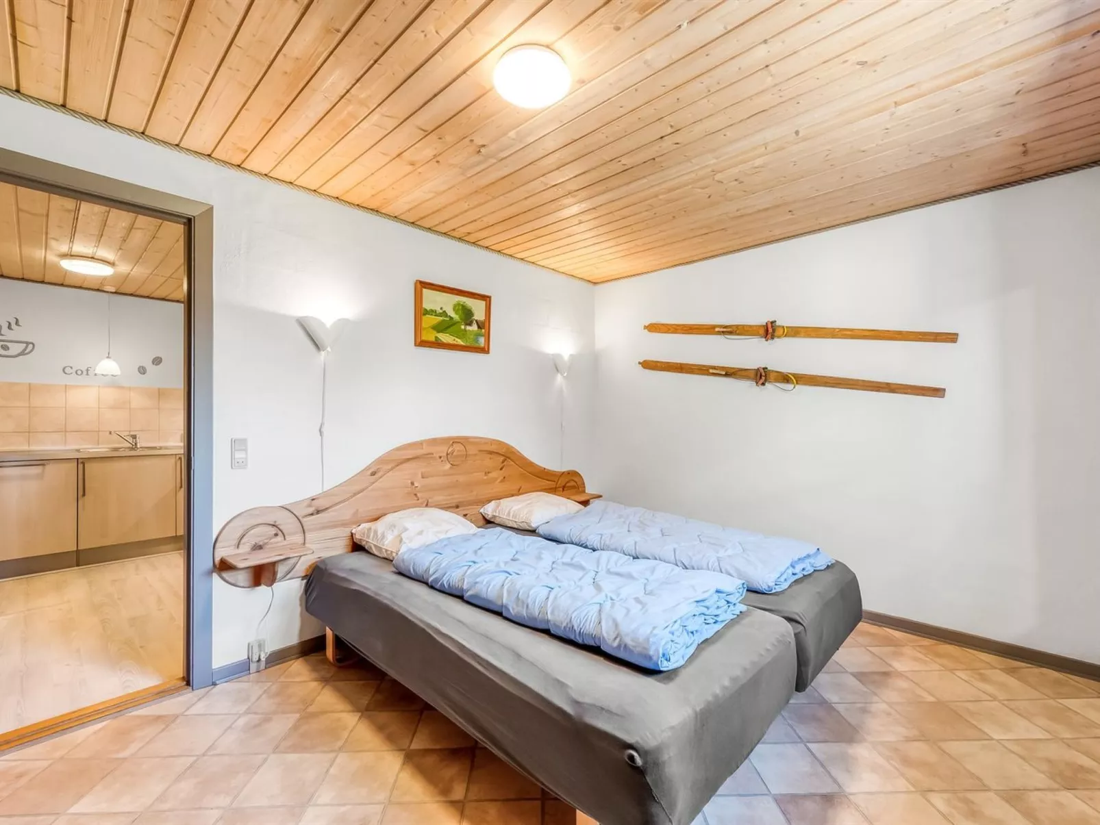 "Evina" - 17km to the fjord-Inside