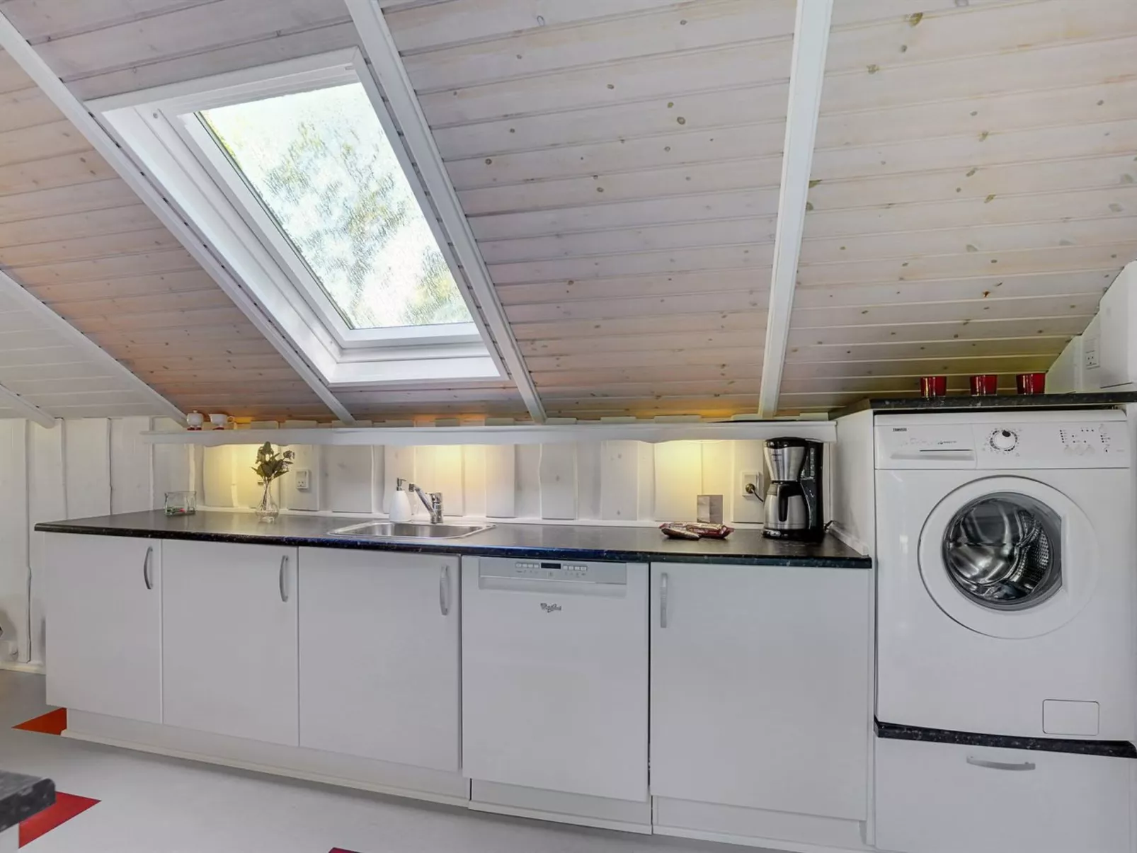 "Jaakoppi" - 25km from the sea-Inside