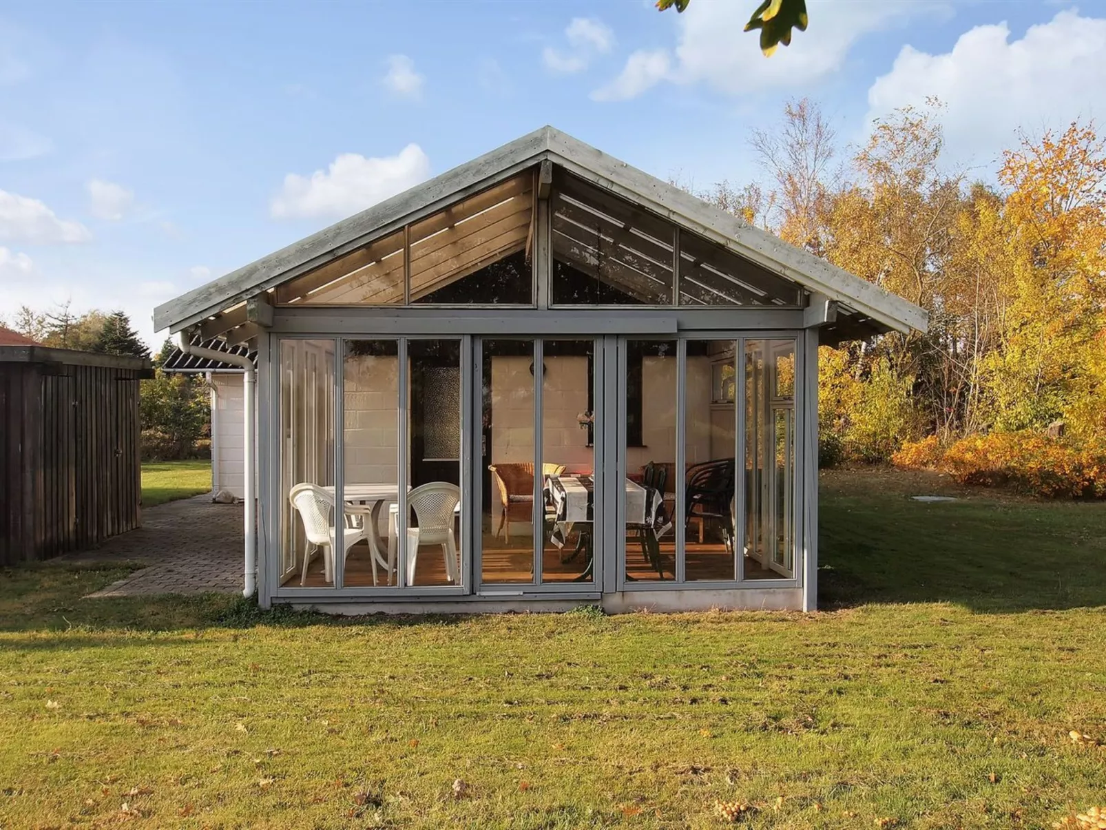 "Raika" - 450m to the fjord-Outside