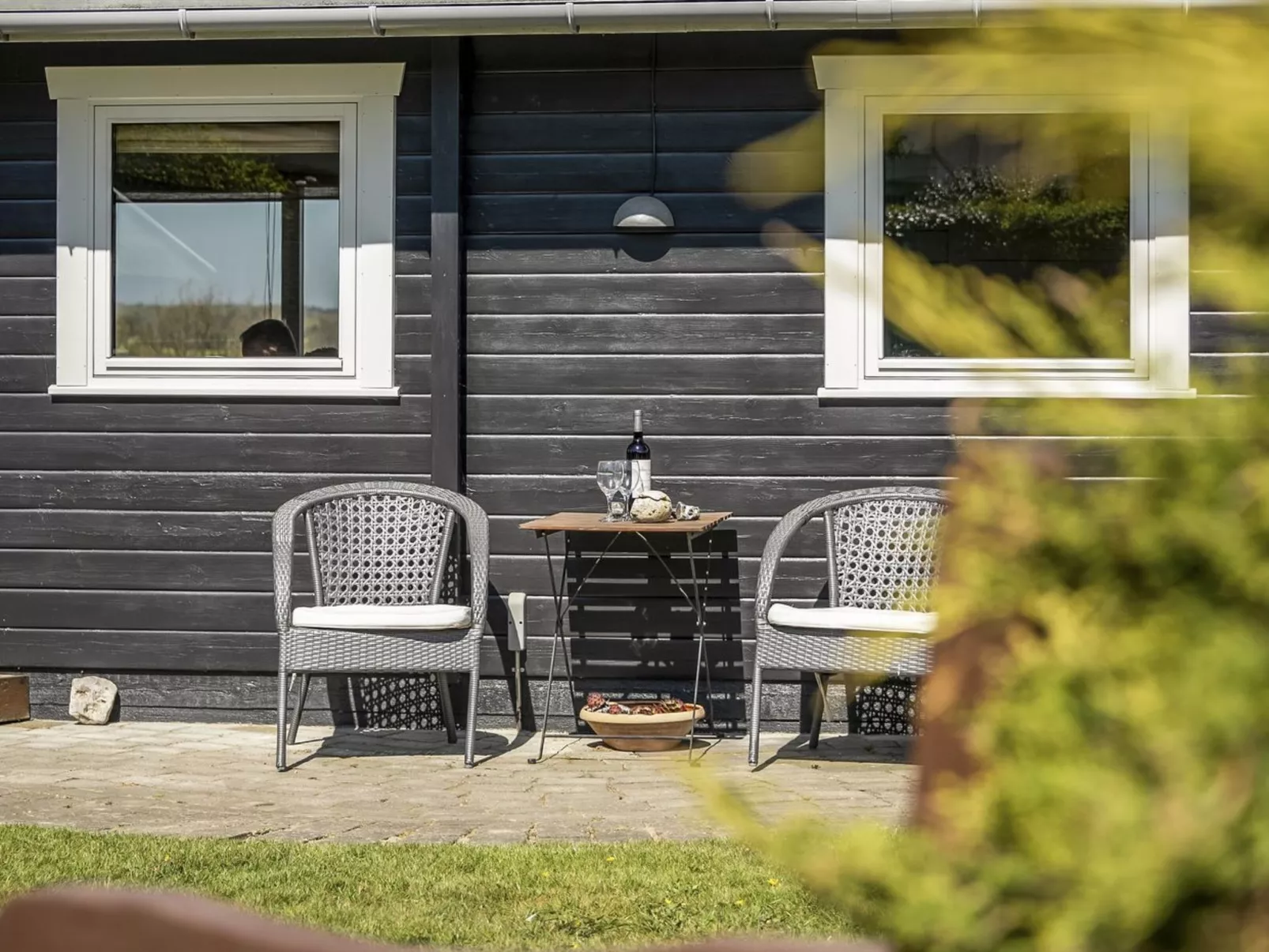 "Ylvie" - 150m from the sea-Draußen