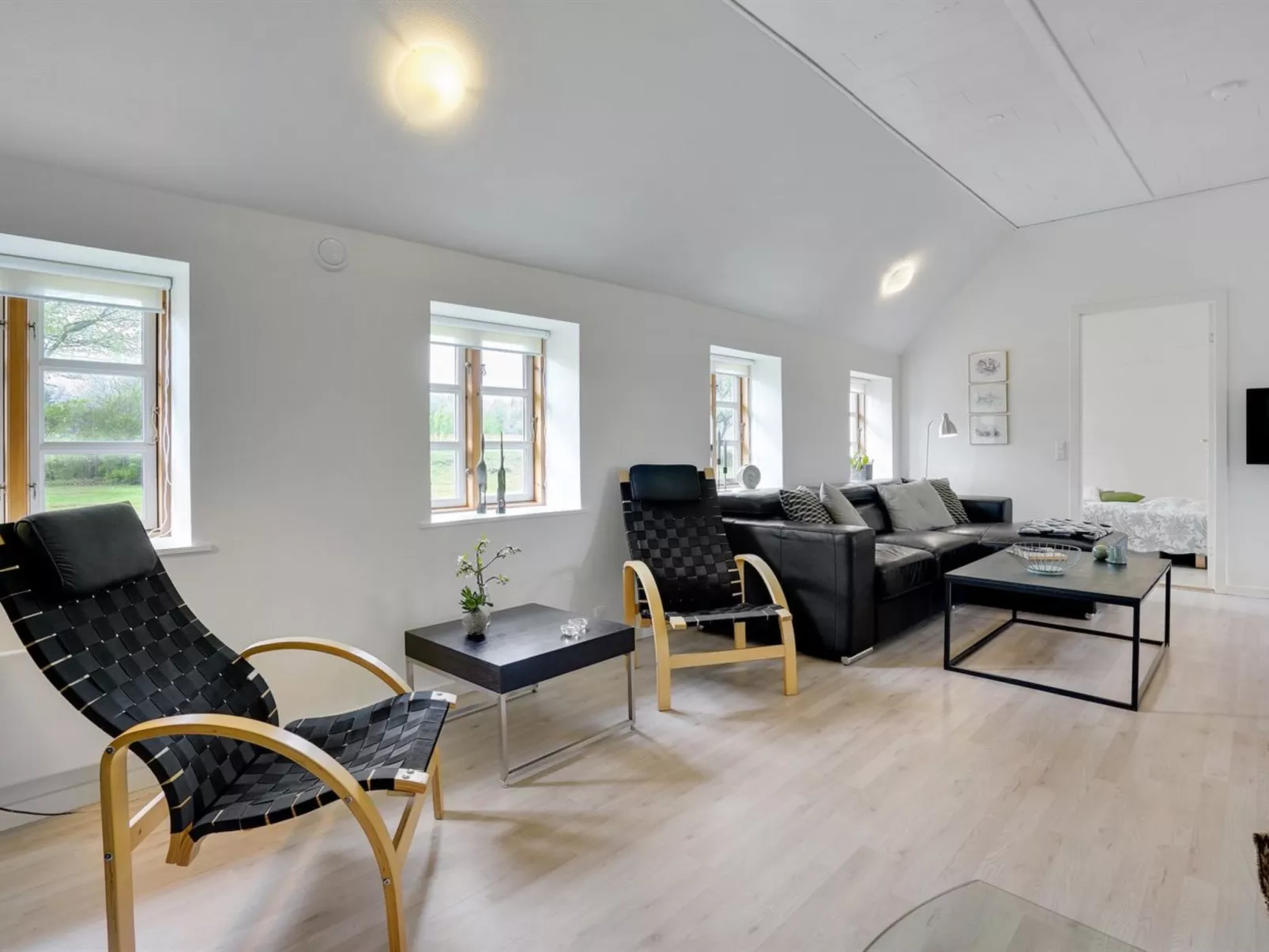 "Filippus" - 30km from the sea-Dedans