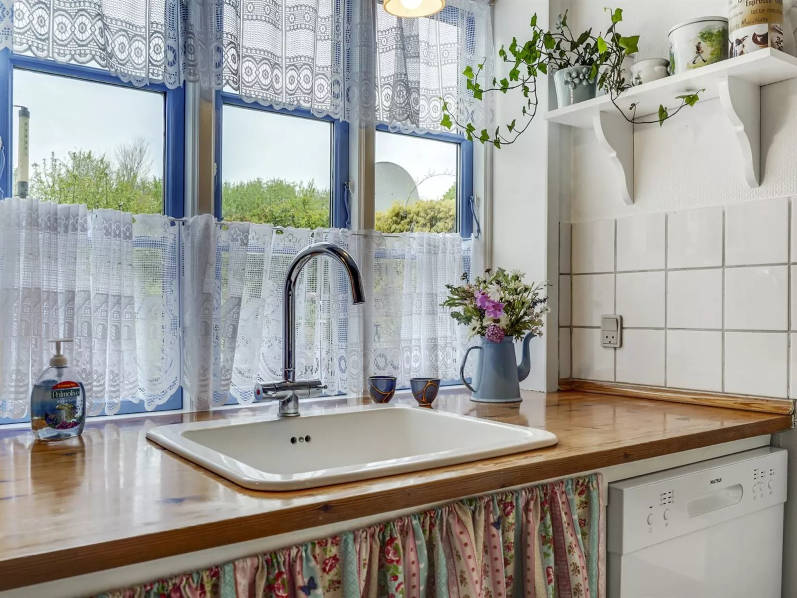 "Ajna" - 9.8km from the sea-Inside