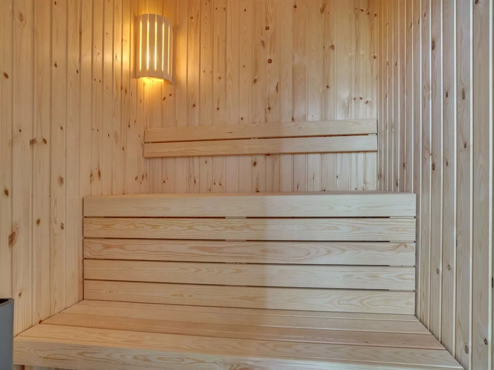 "Bentine" - 1.6km from the sea-Drinnen