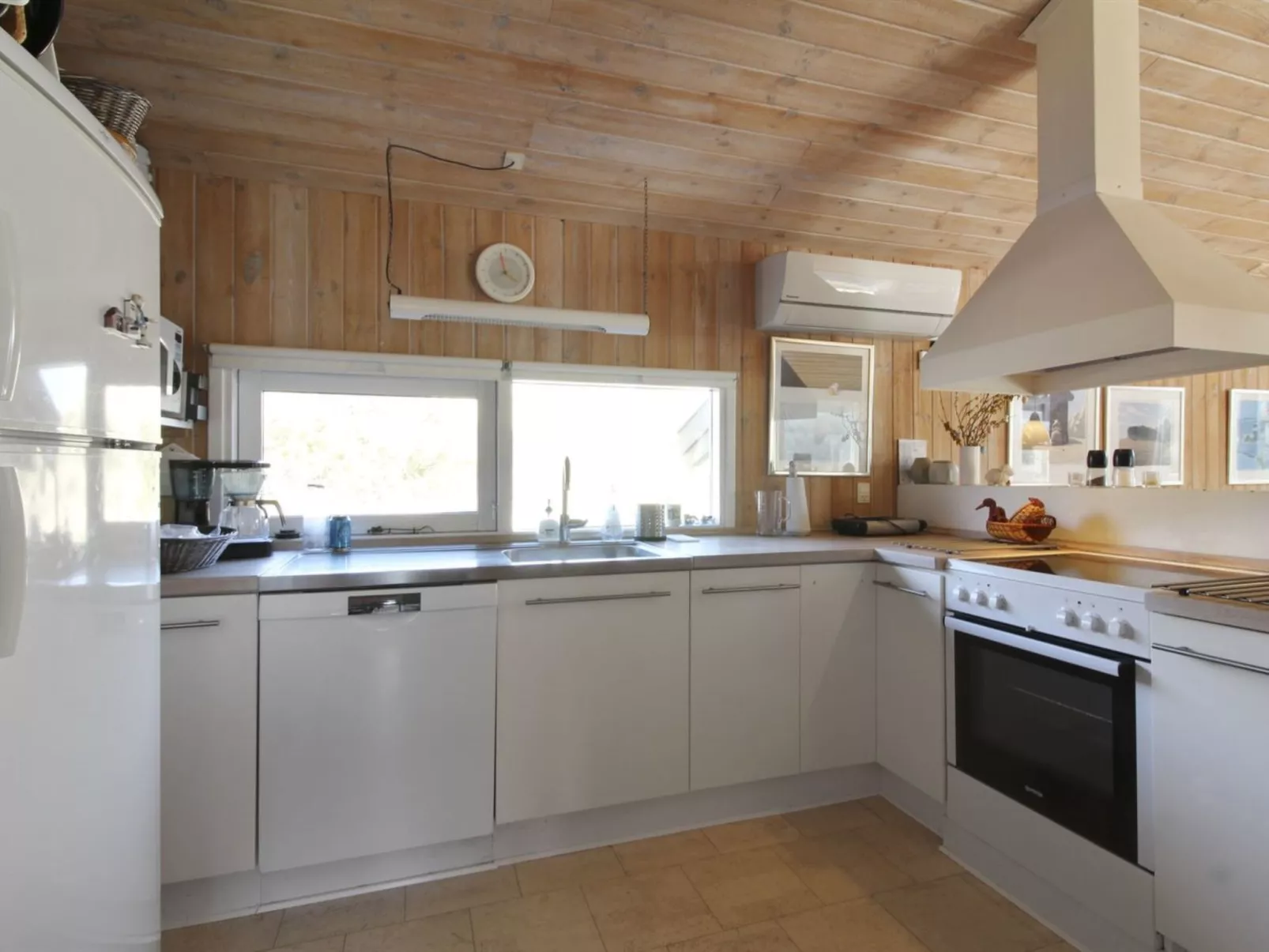 "Thenna" - 200m from the sea-Inside