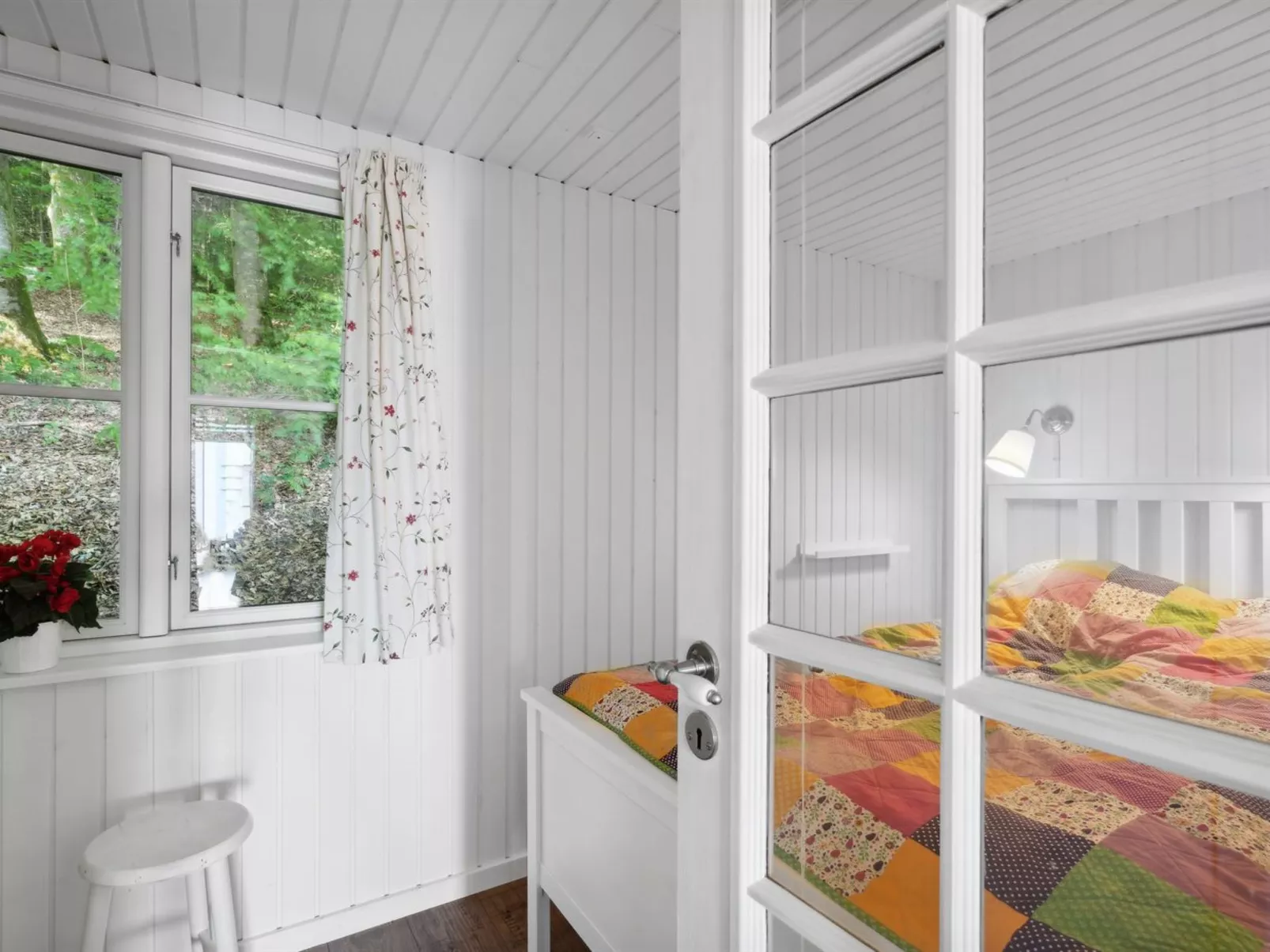 "Ginne" - 100m to the fjord-Dedans