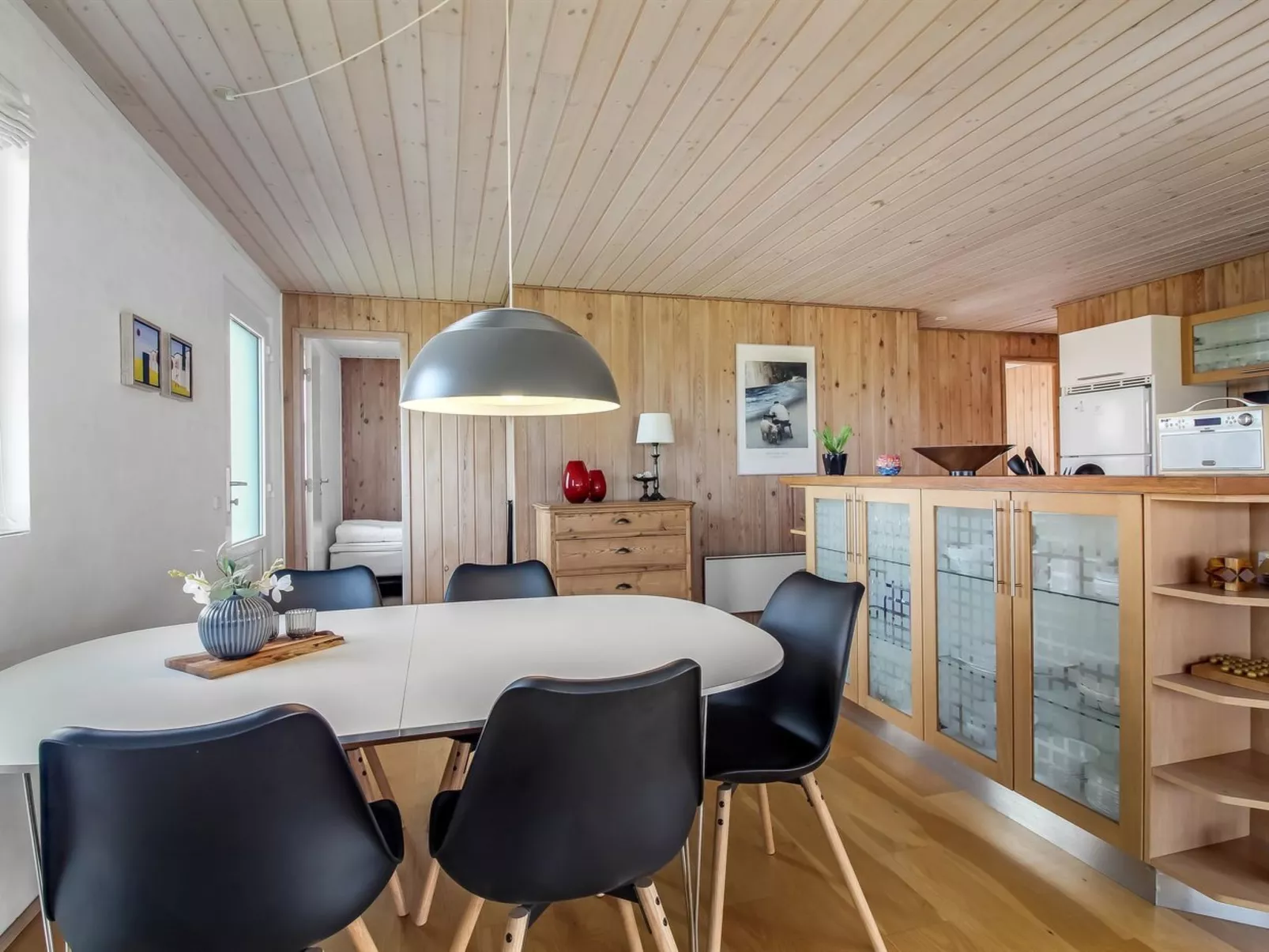 "Thomsen" - 475m from the sea-Drinnen