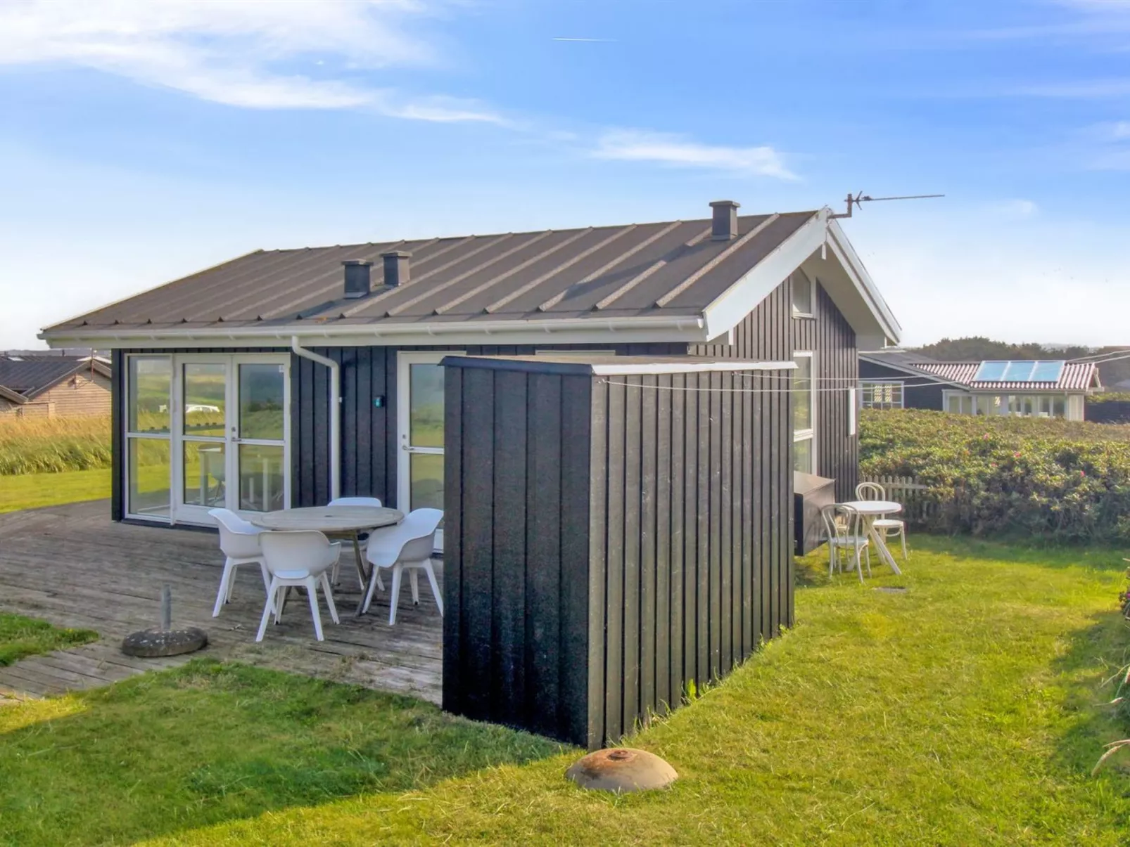 "Normand" - 50m from the sea-Draußen