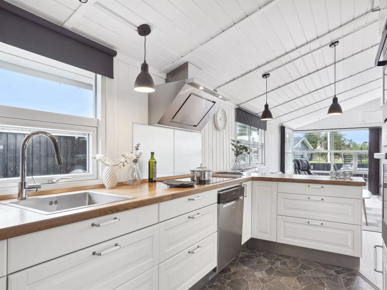 "Sylvi" - 750m from the sea-Dedans