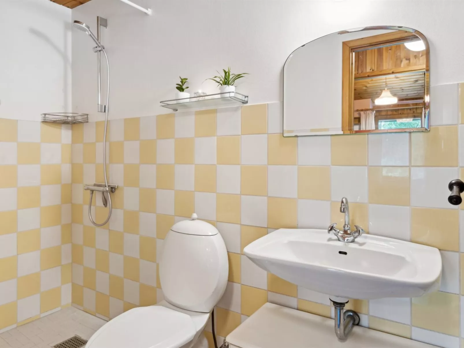 "Fulla" - 650m from the sea-Drinnen