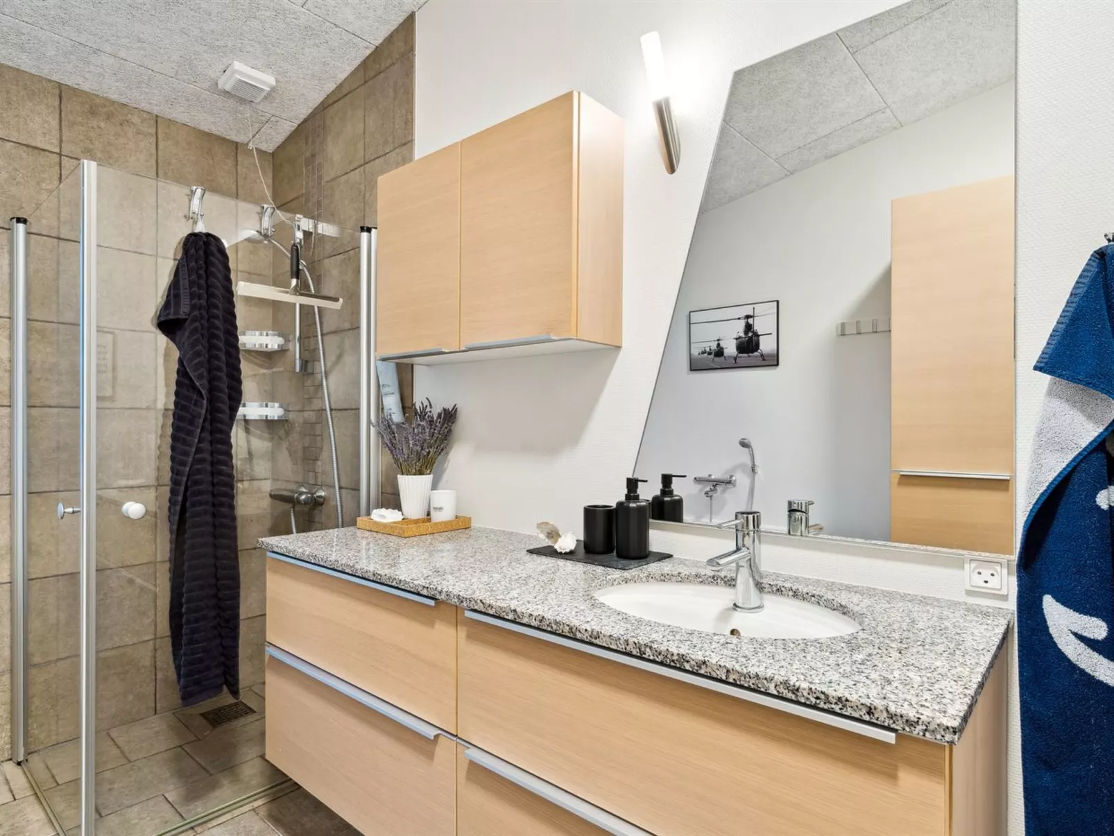 "Berta" - 70m to the fjord-Drinnen