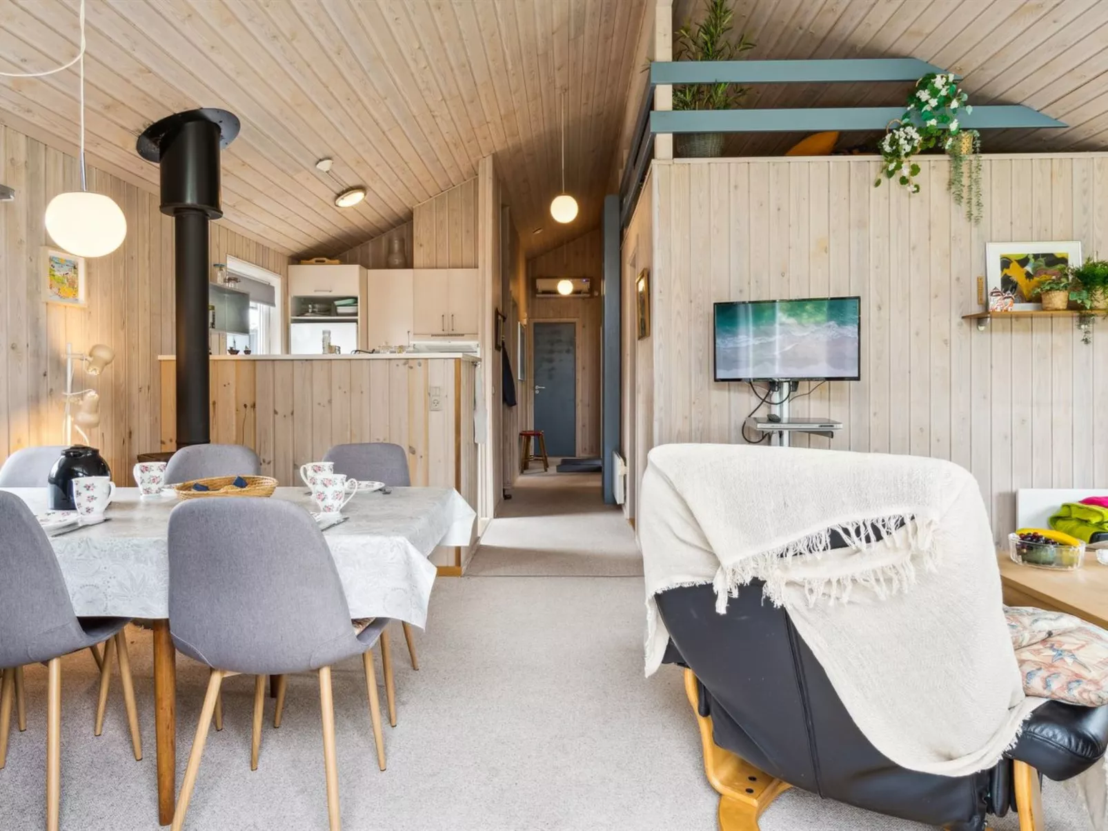 "Akseline" - 300m from the sea-Drinnen