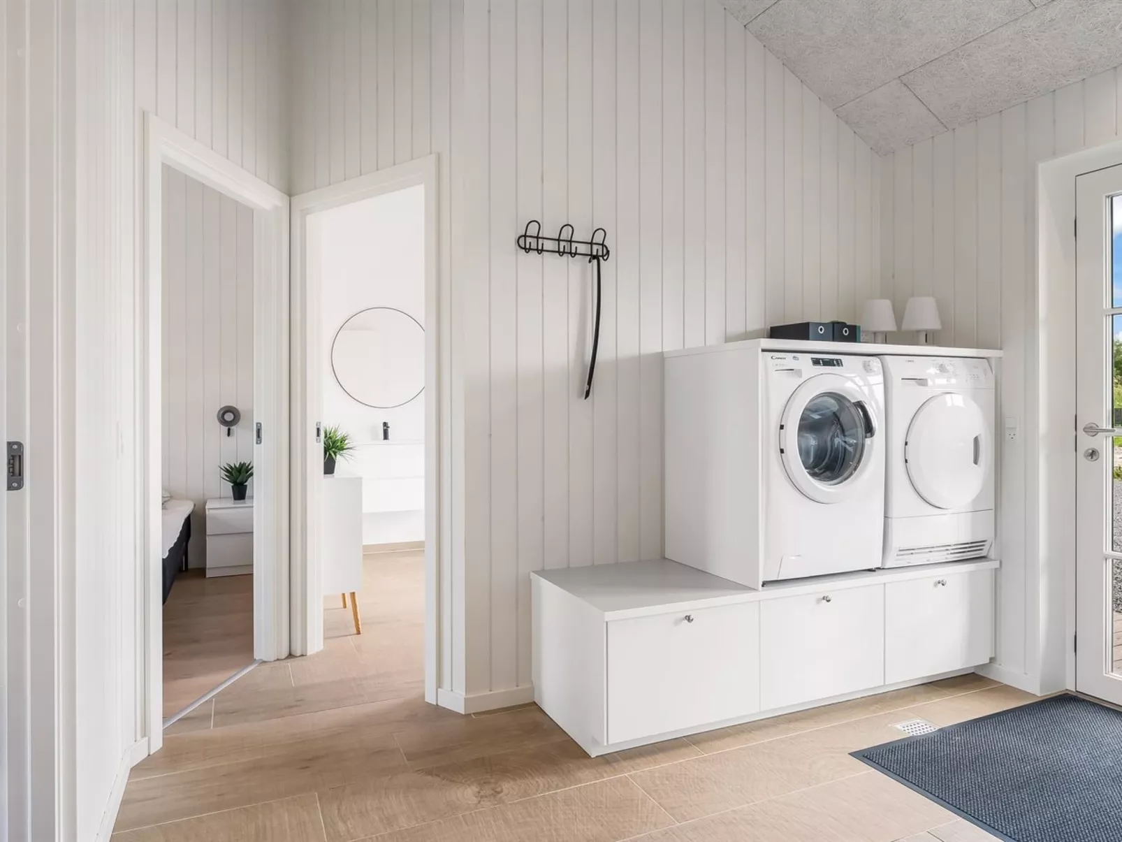 "Bryngeir" - 750m from the sea-Inside