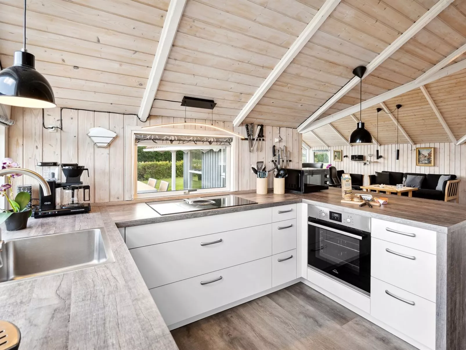 "Aarne" - 300m from the sea-Inside