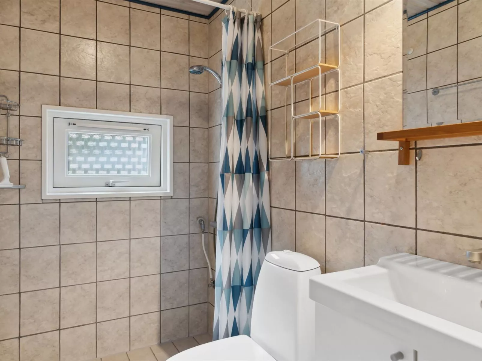 "Andy" - 600m from the sea-Inside