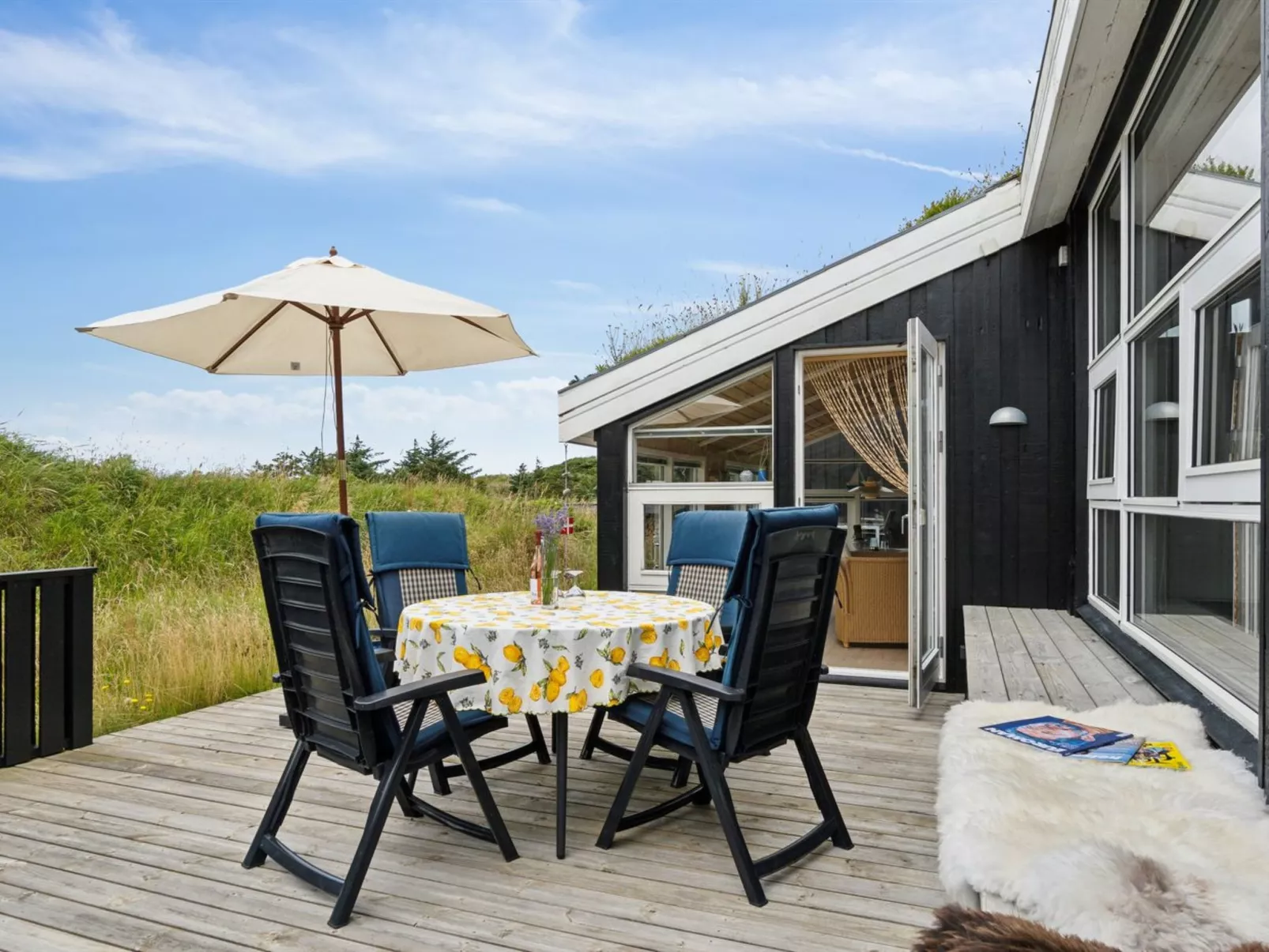 "Hrefna" - 500m from the sea-Outside