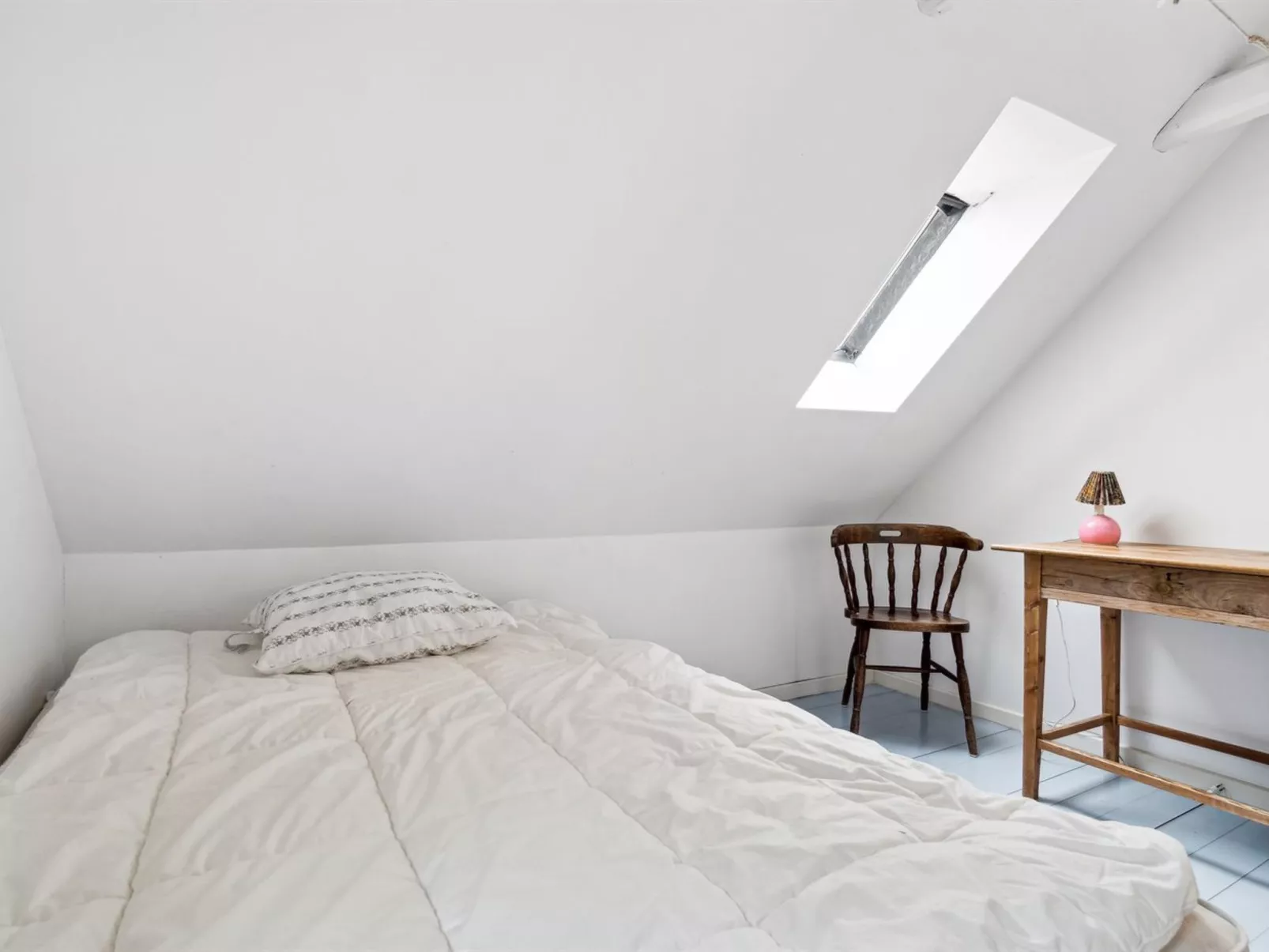 "Torbjörn" - 2.5km from the sea-Inside