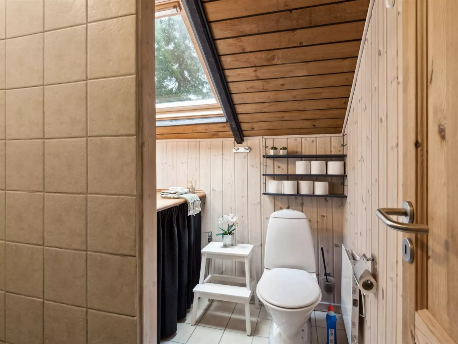 "Ninni" - 3.2km from the sea-Drinnen