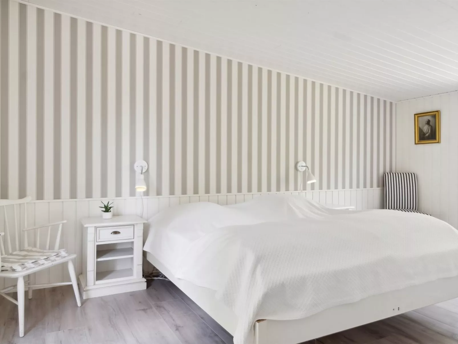 "Thorlak" - 860m from the sea-Inside