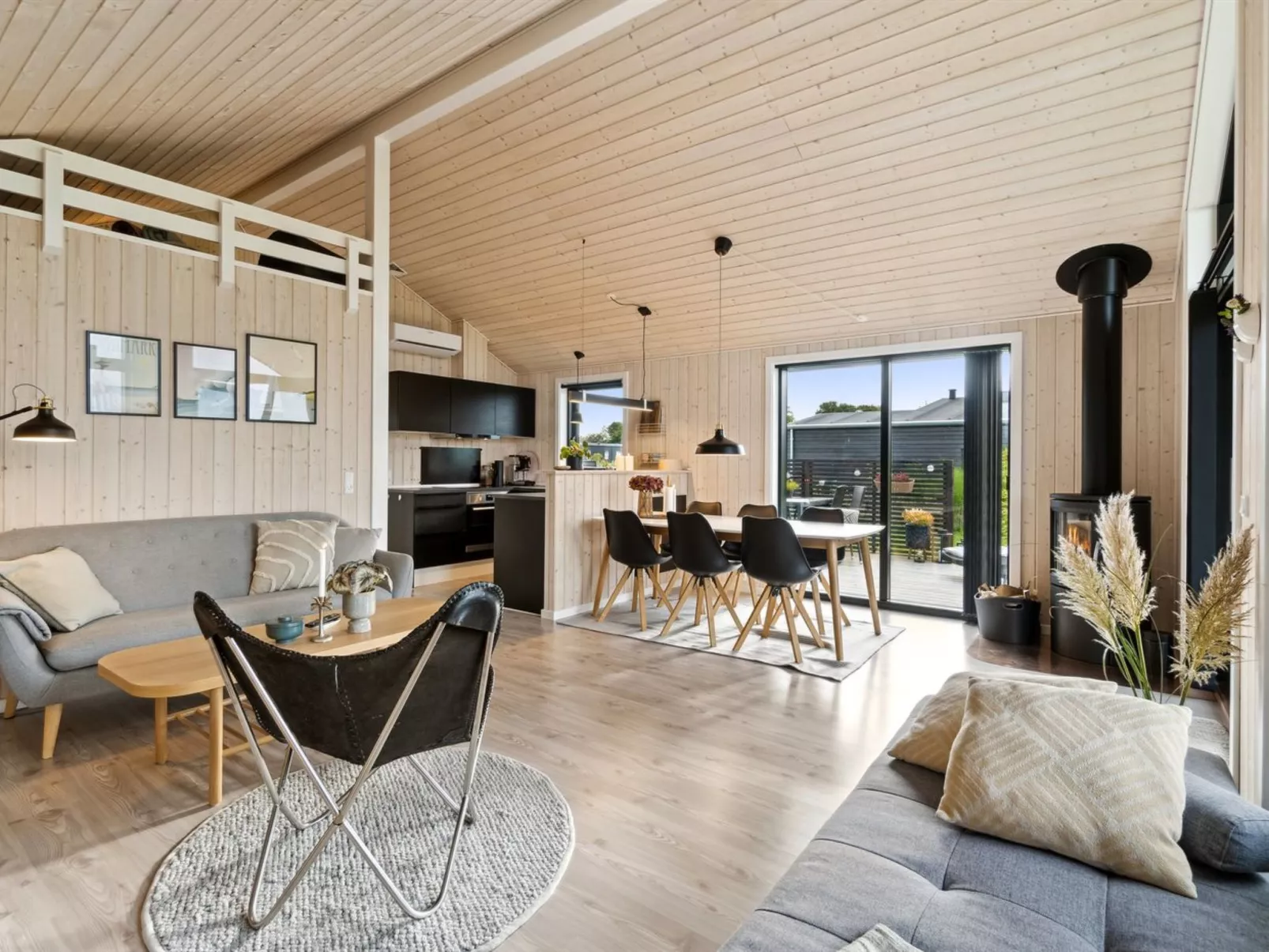 "Brothir" - 500m from the sea-Inside