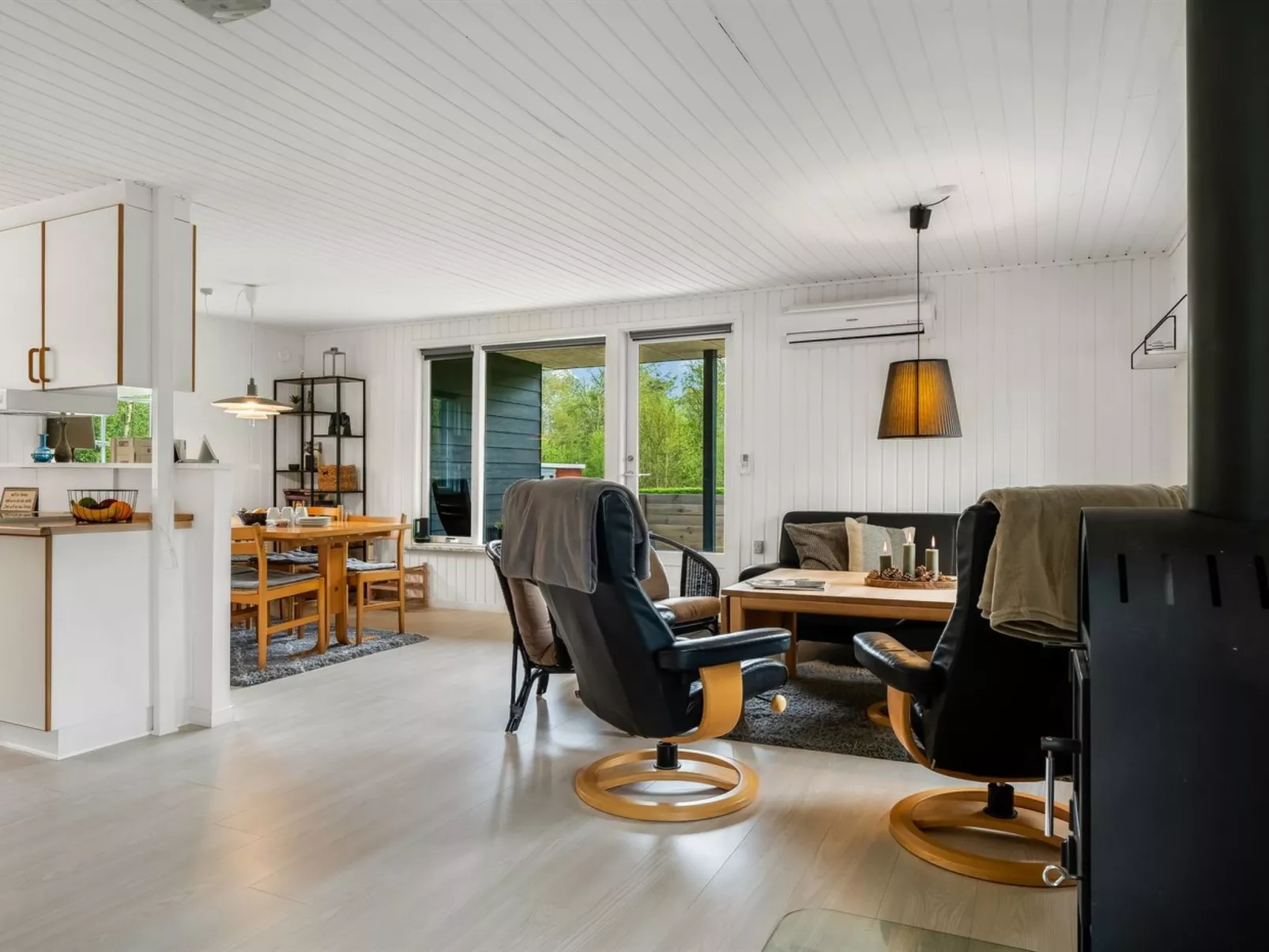 "Jobst" - 600m to the fjord-Inside