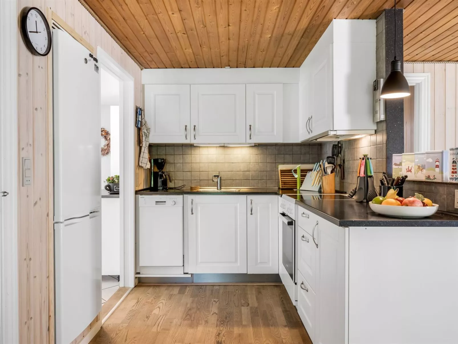 "Meo" - 30km from the sea-Drinnen