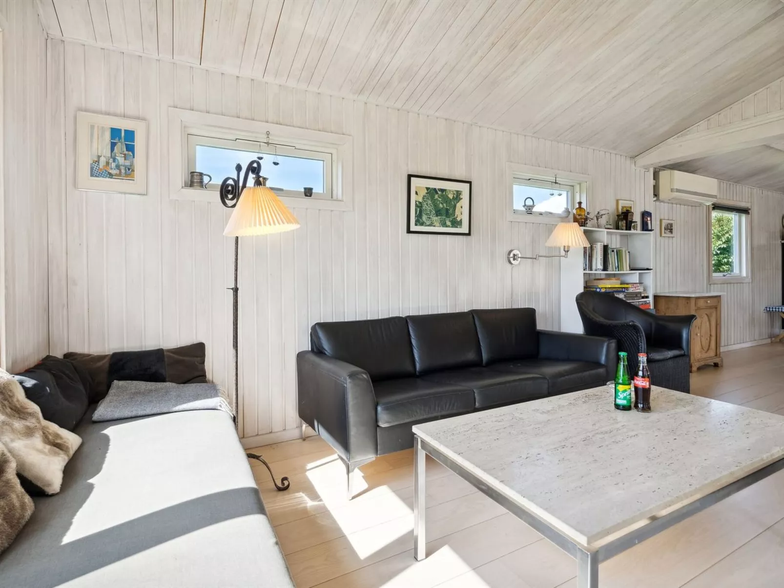 "Imma" -  from the sea-Dedans