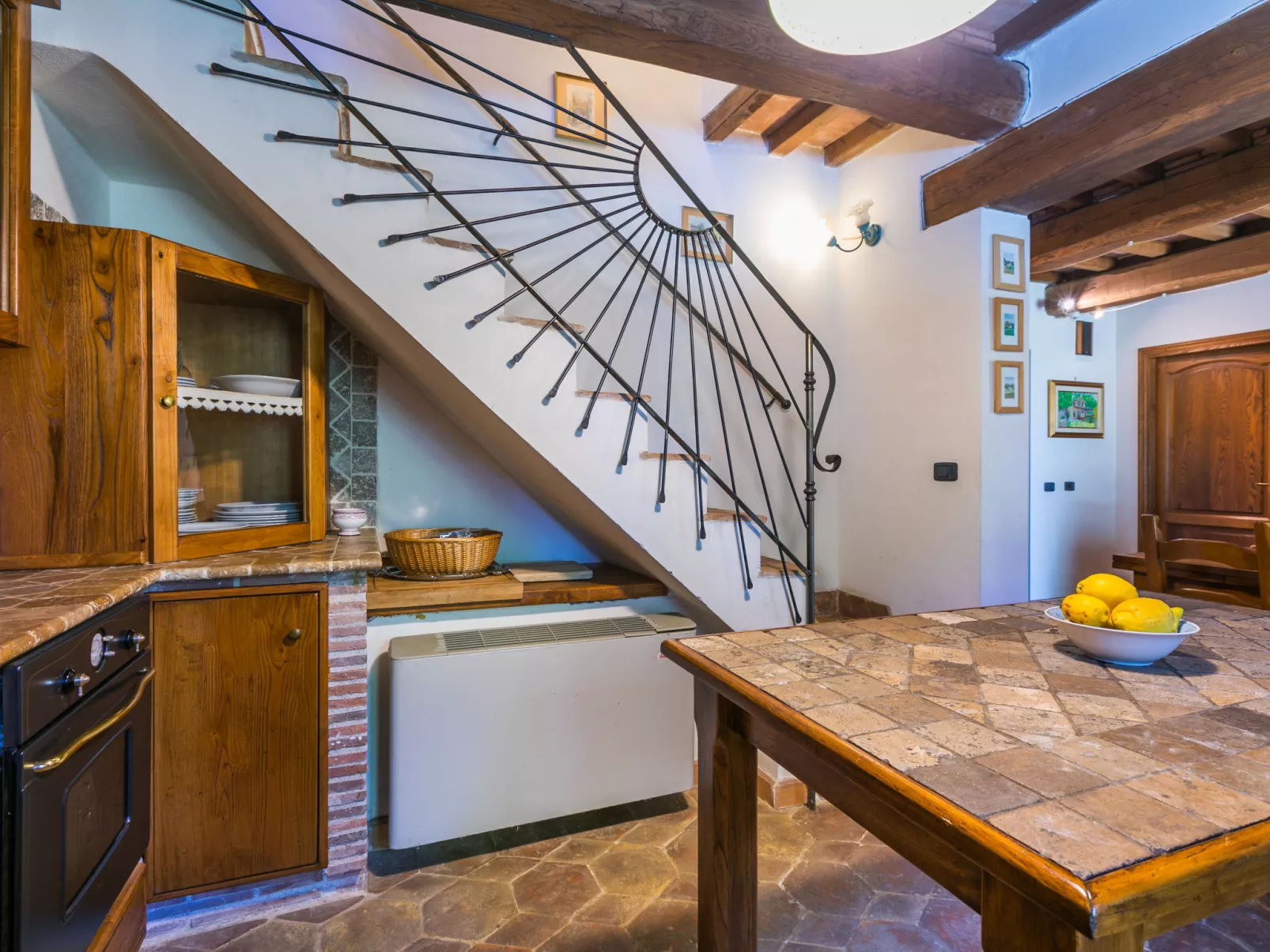 Casale Fonte-Inside