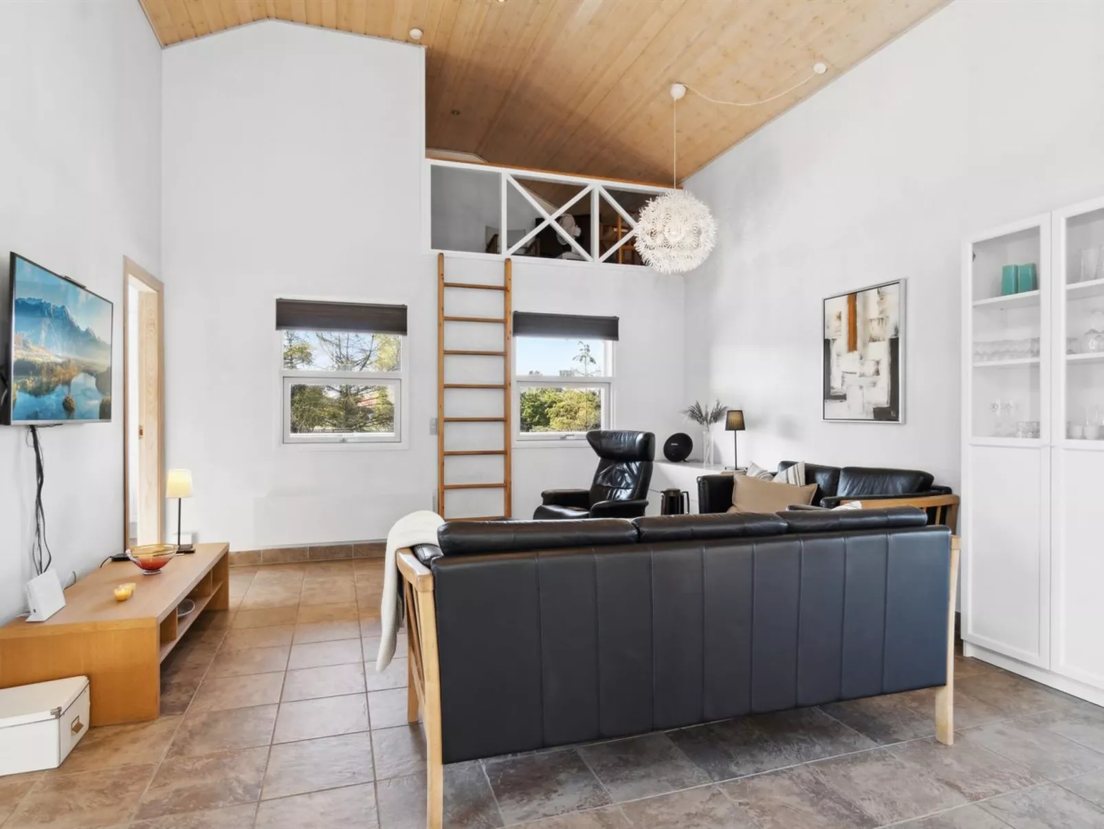 "Elmo" - 800m from the sea-Dedans