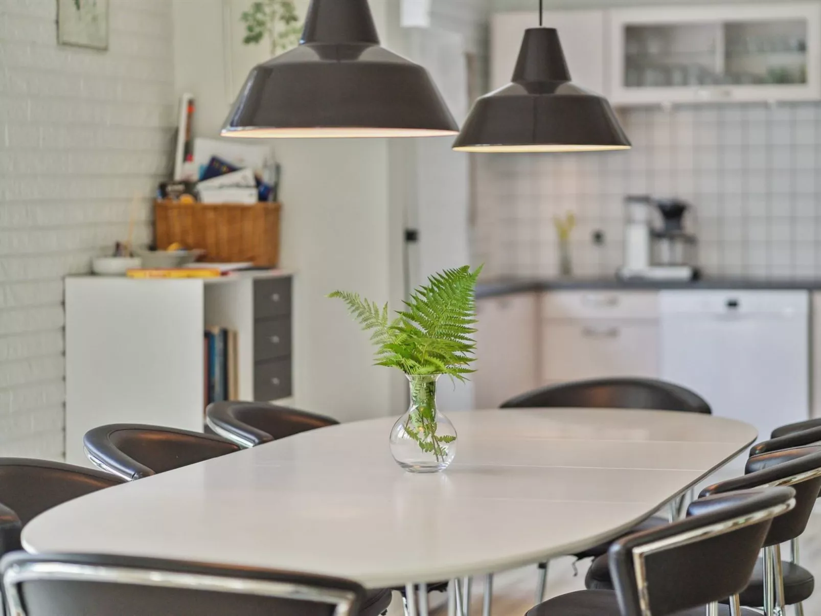 "Ingebrit" - 7km from the sea-Drinnen