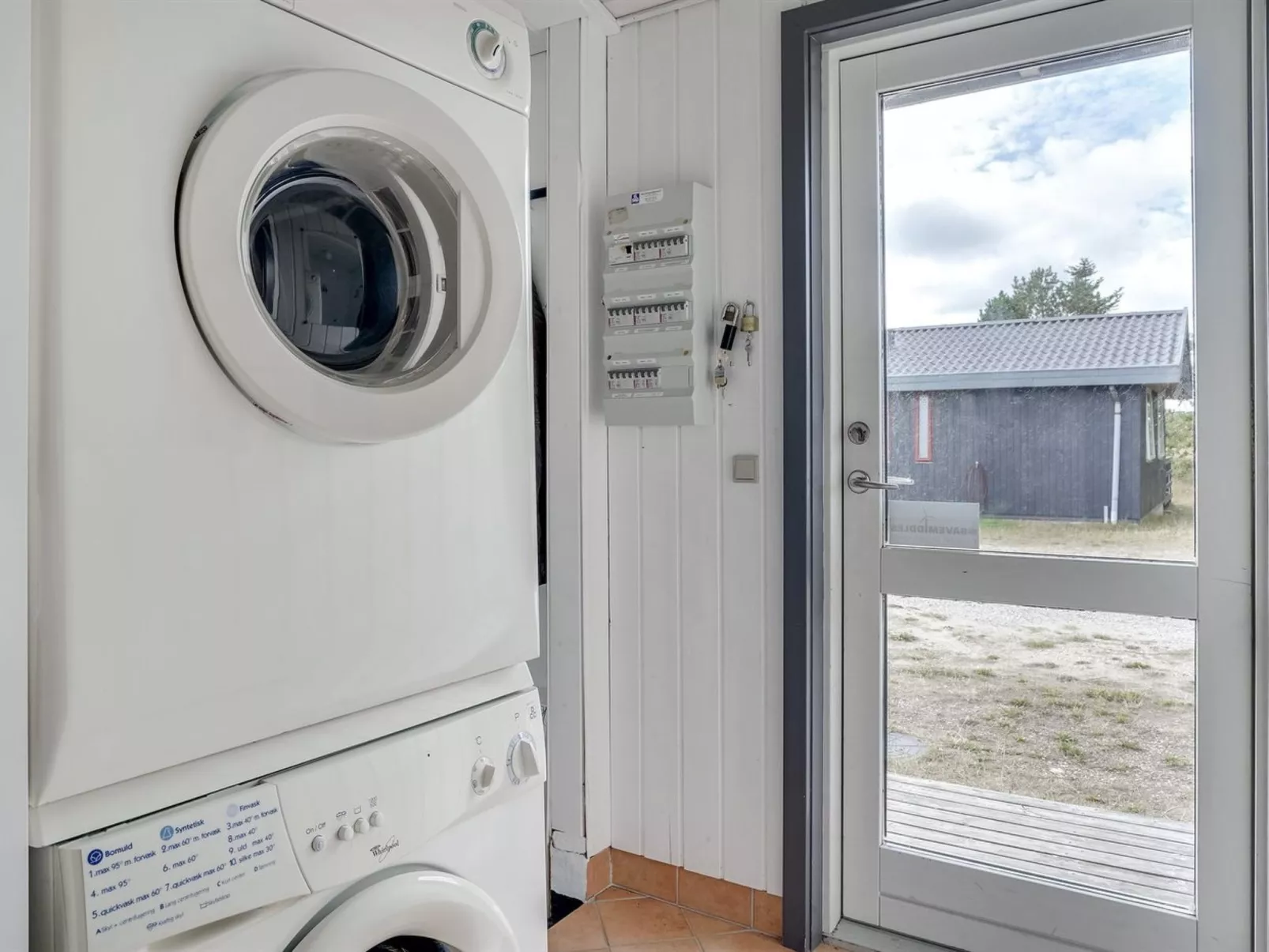 "Floria" - 1.4km from the sea-Drinnen