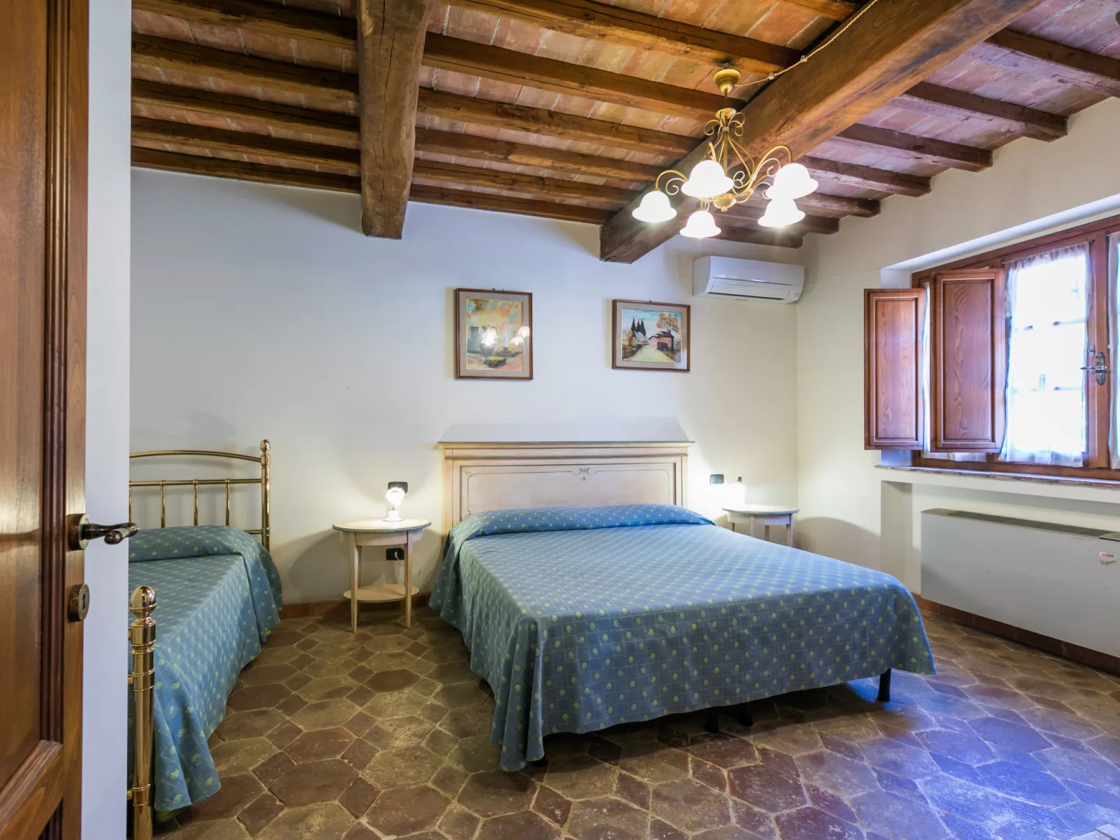 Casale Fonte-Inside