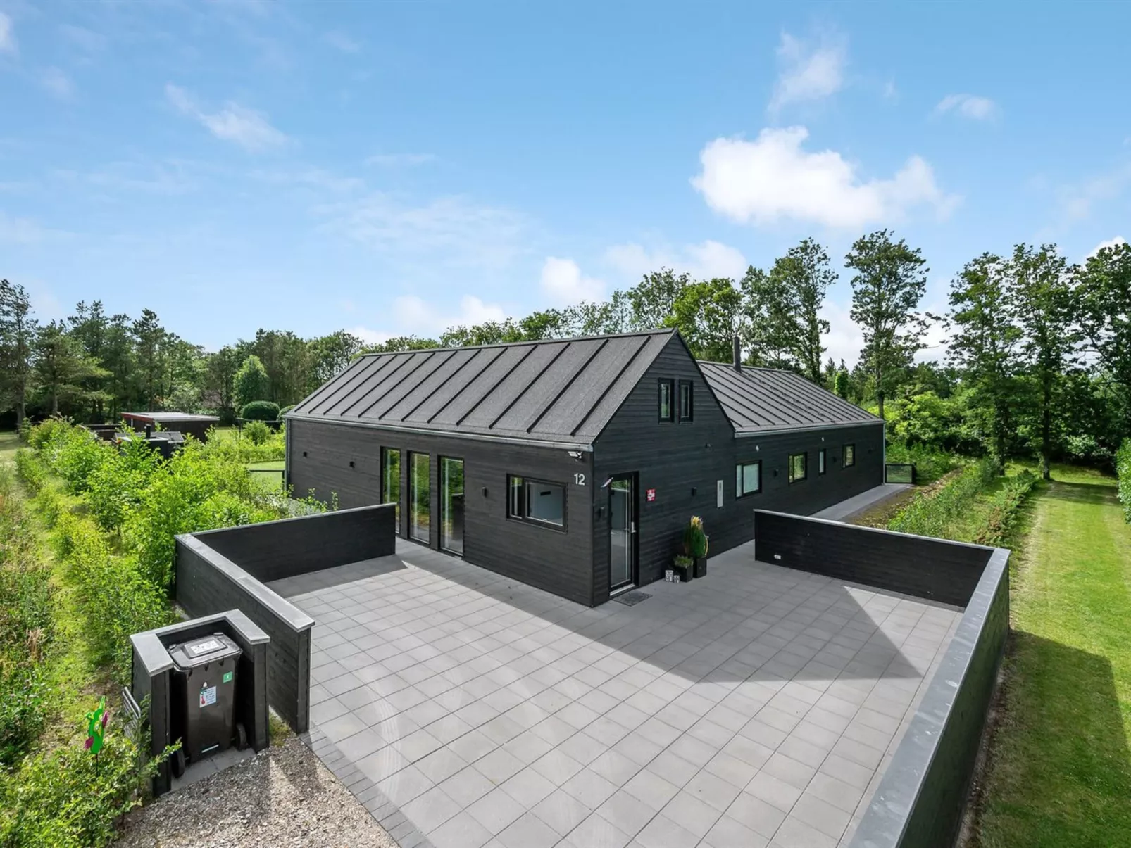 "Henrikke" - 500m to the fjord-Dehors