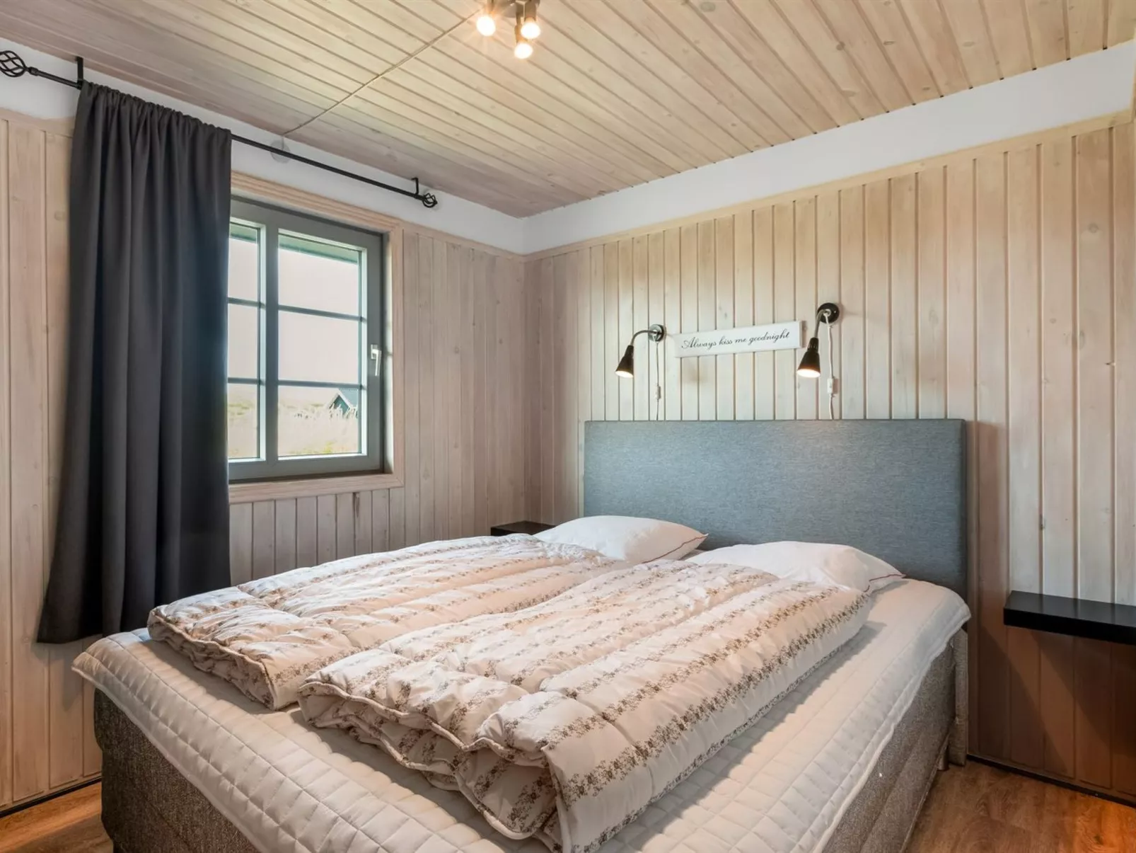 "Signhild" -  from the sea-Inside