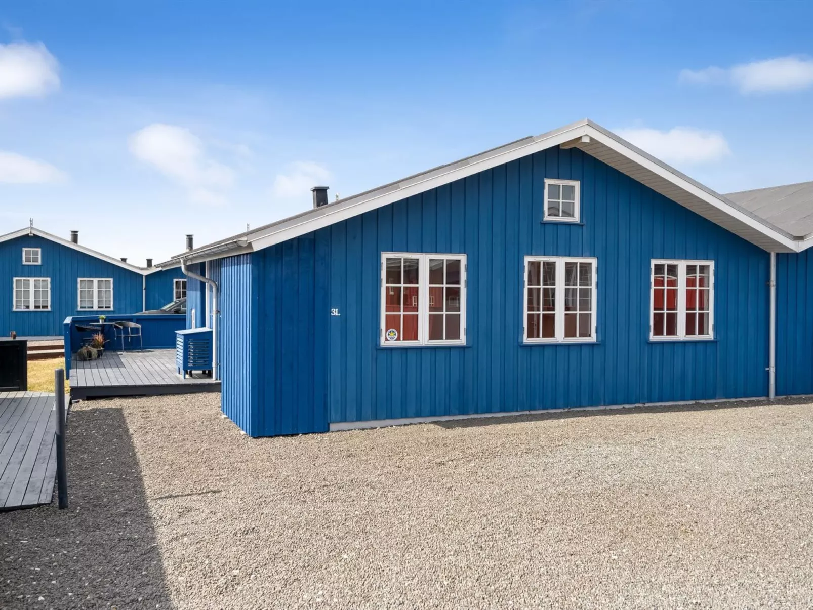 "Albertina" - 300m to the fjord-Outside