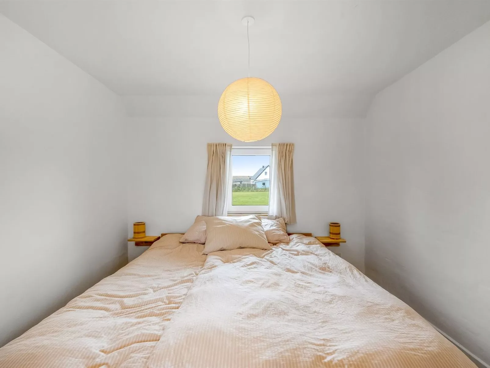 "Hermine" -  from the sea-Inside