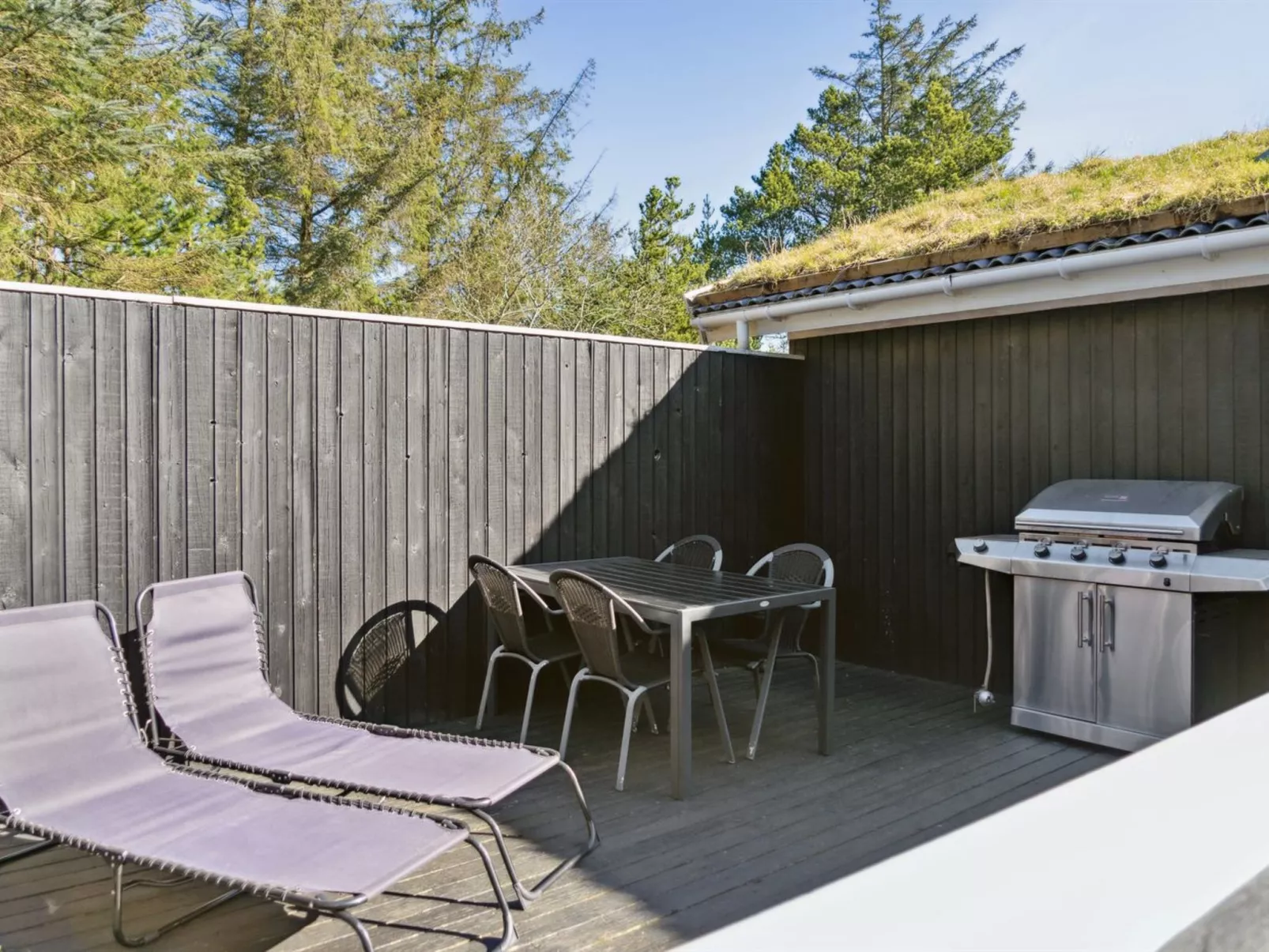 "Eriksine" - 1.9km from the sea-Outside