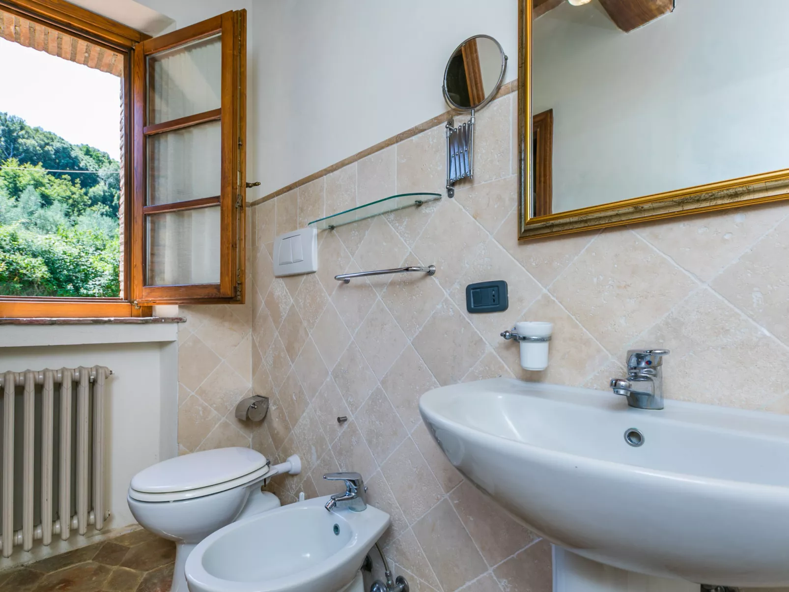Casale Fonte-Inside