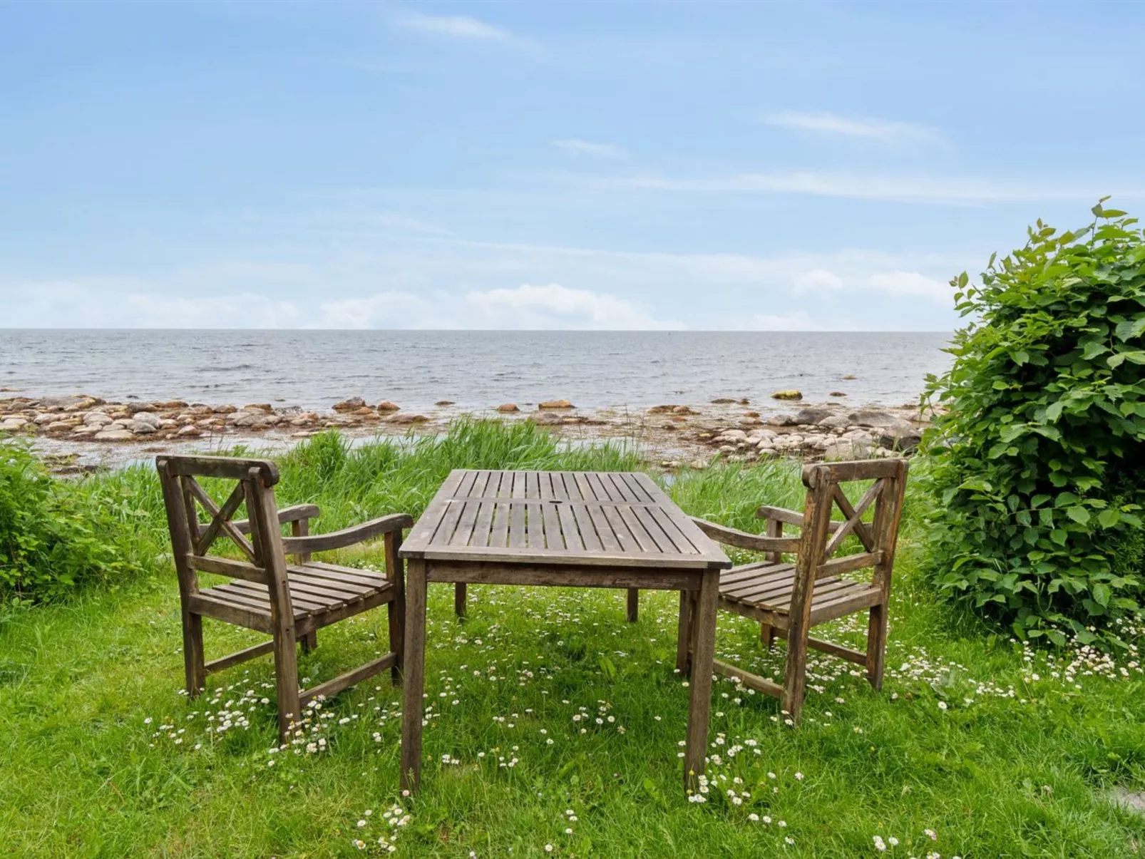 "Scarlet" - 5m from the sea-Draußen