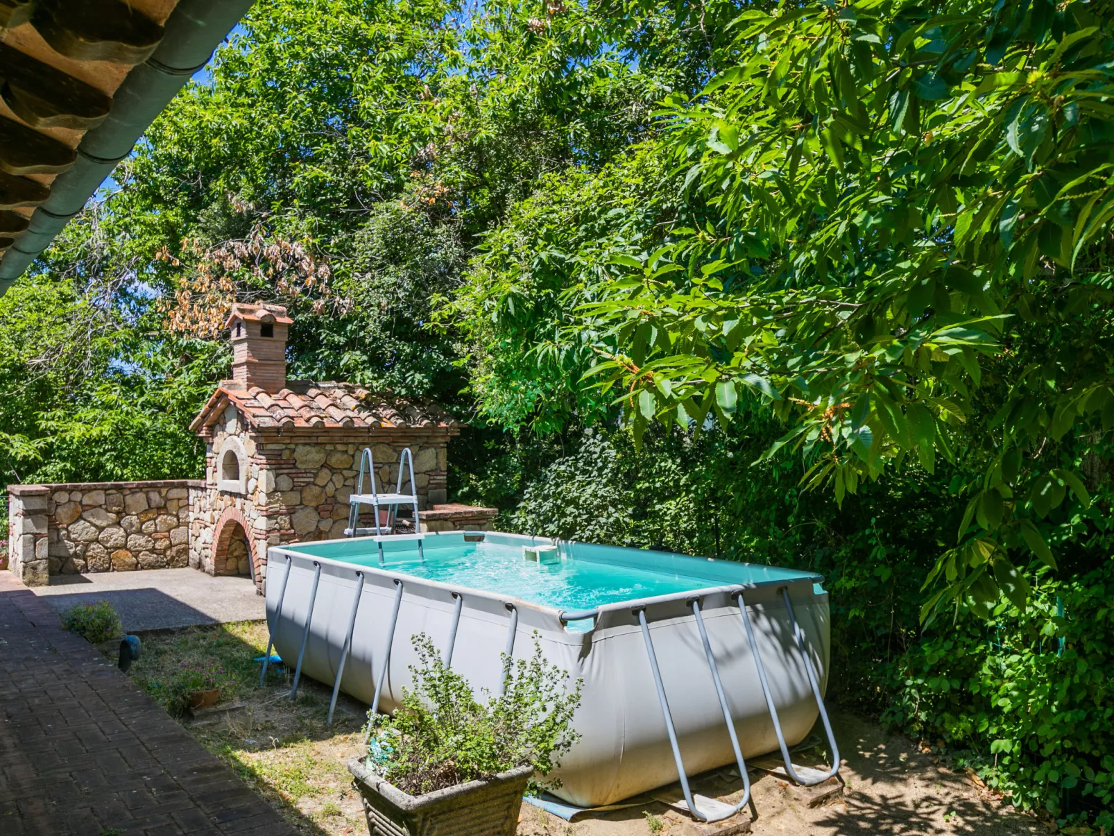 Casale Fonte-Outside
