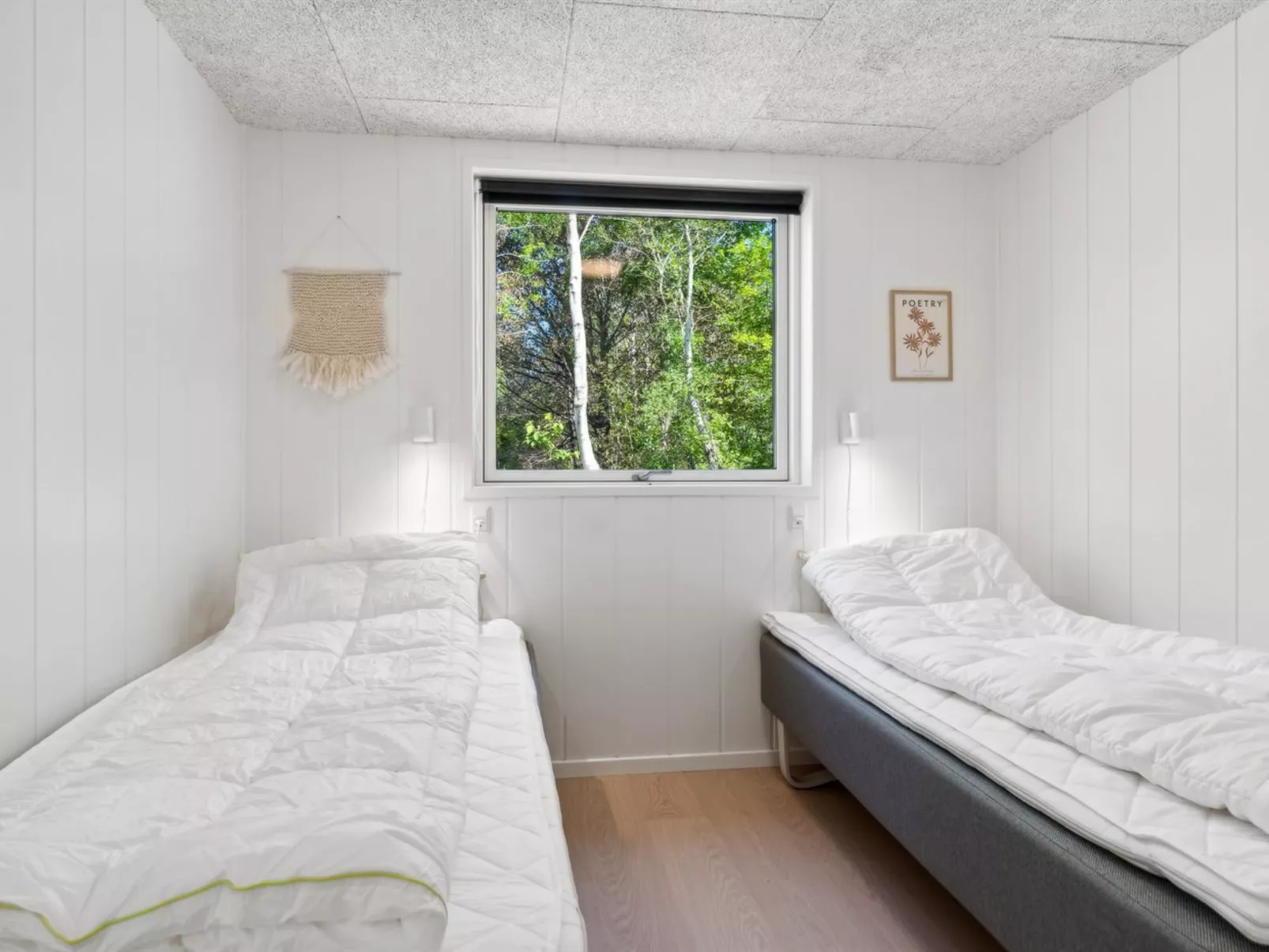 "Nicolas" - 500m from the sea-Dedans