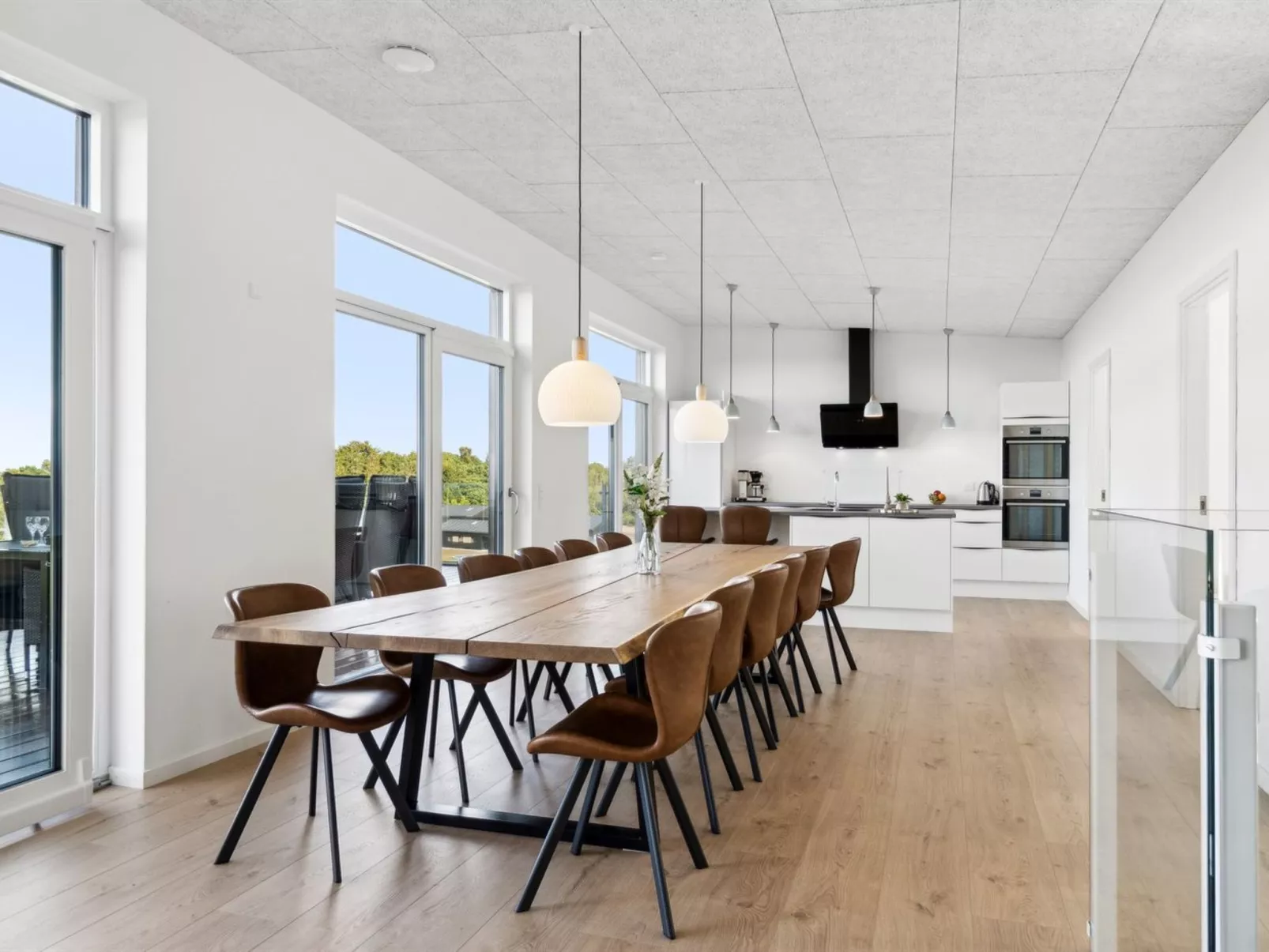 "Ann" - 1.3km from the sea-Dedans