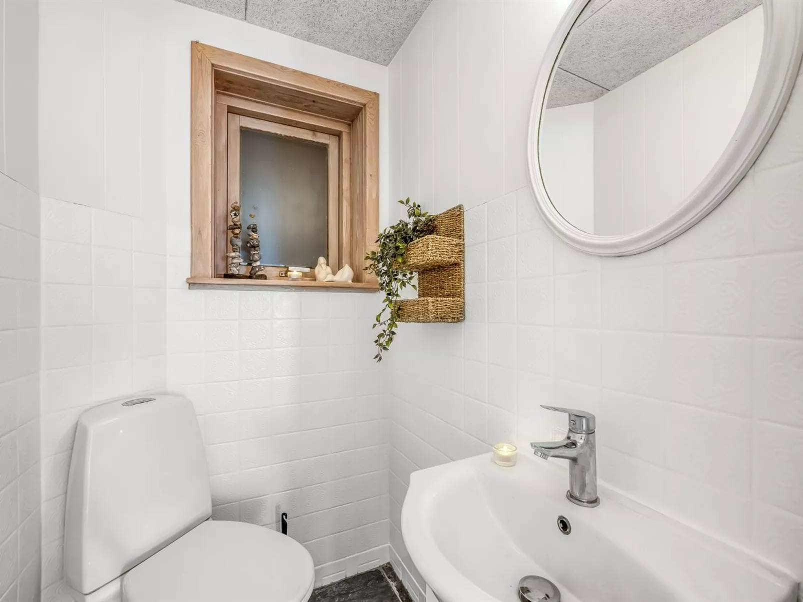 "Ullakarin" - 200m from the sea-Inside