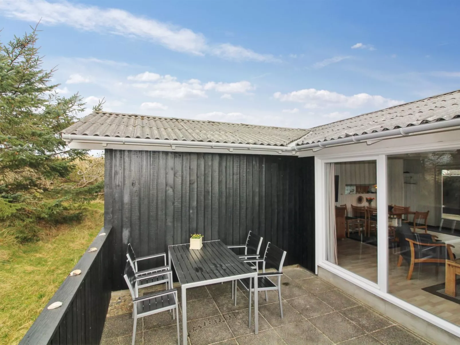 "Florencia" - 450m from the sea-Outside